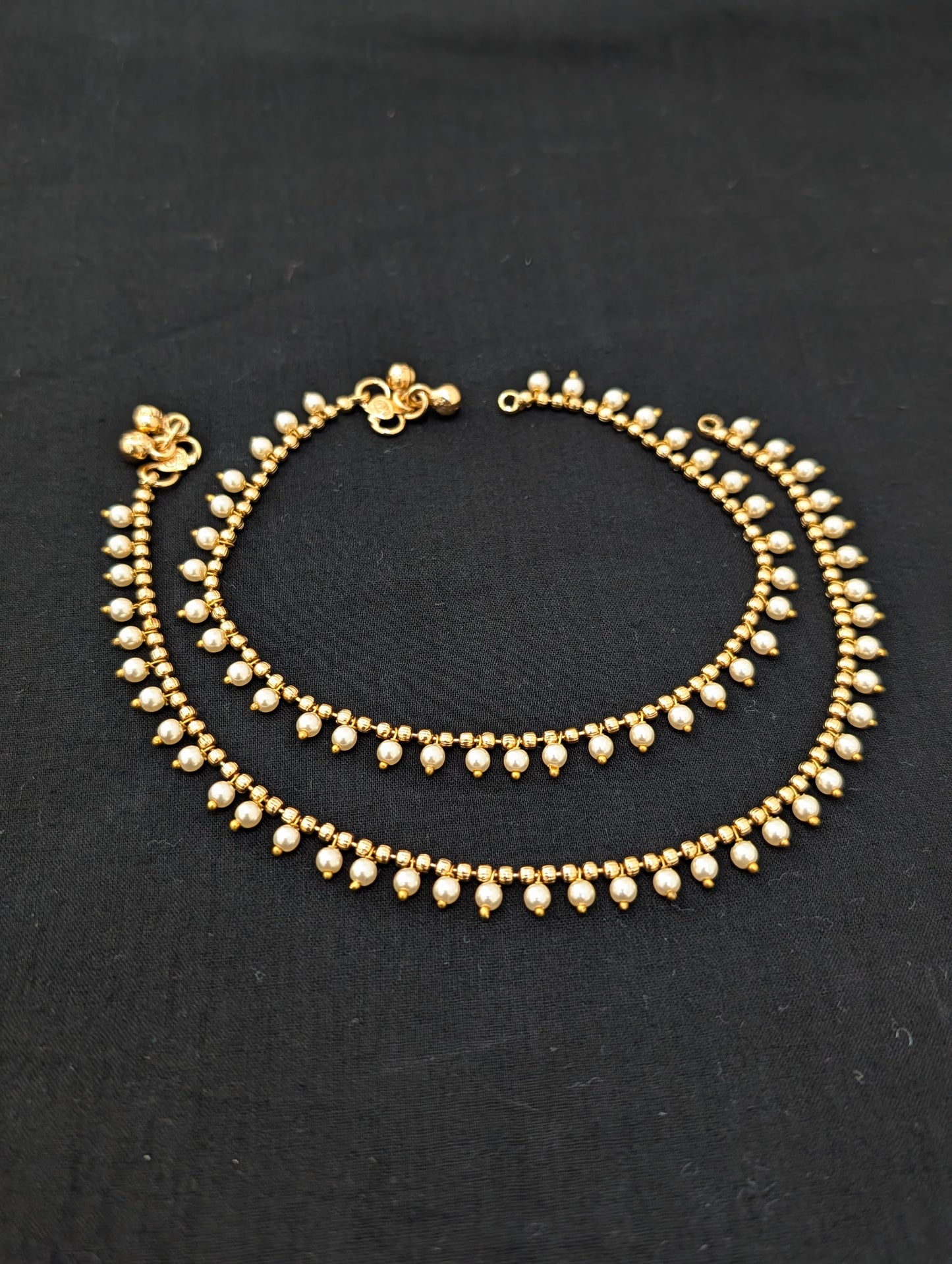 Gold plated single pearl dangle Anklets - Simpliful