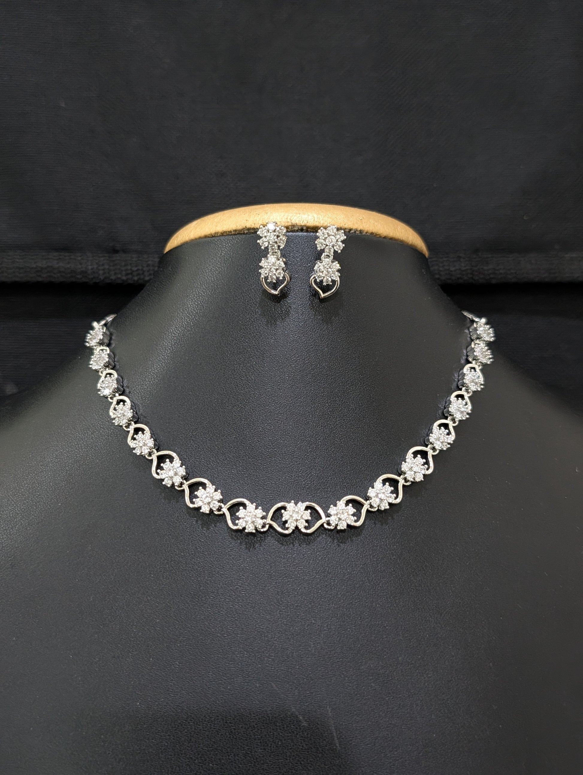 White gold plated White CZ Choker Set - Simpliful