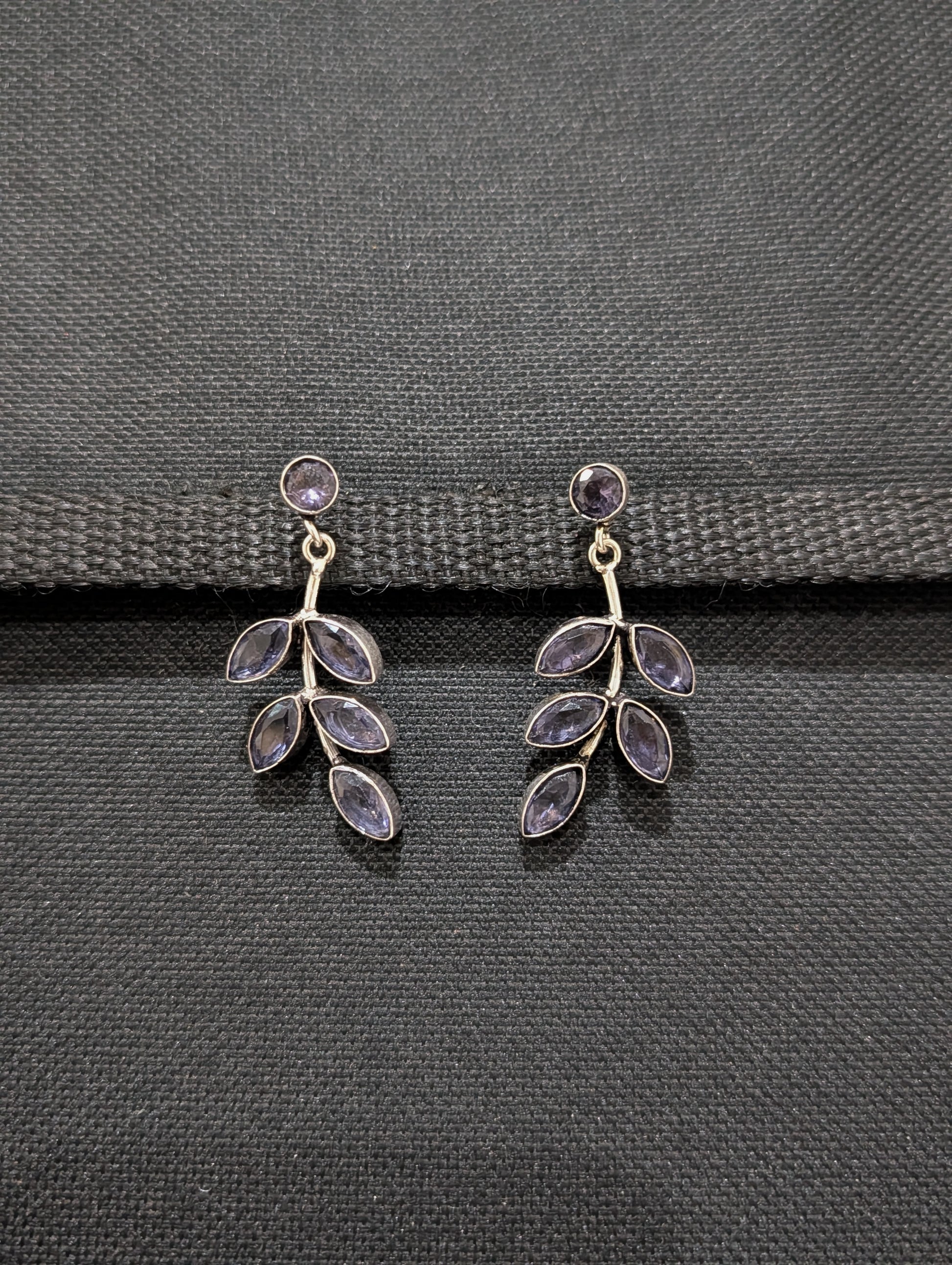 Leaf design CZ stone silver plated earrings - Simpliful