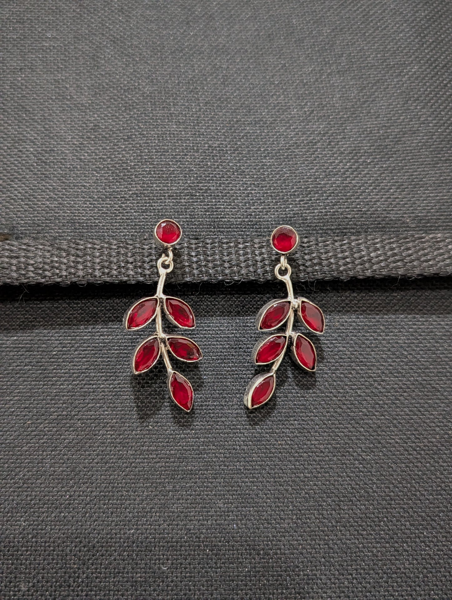 Leaf design CZ stone silver plated earrings - Simpliful