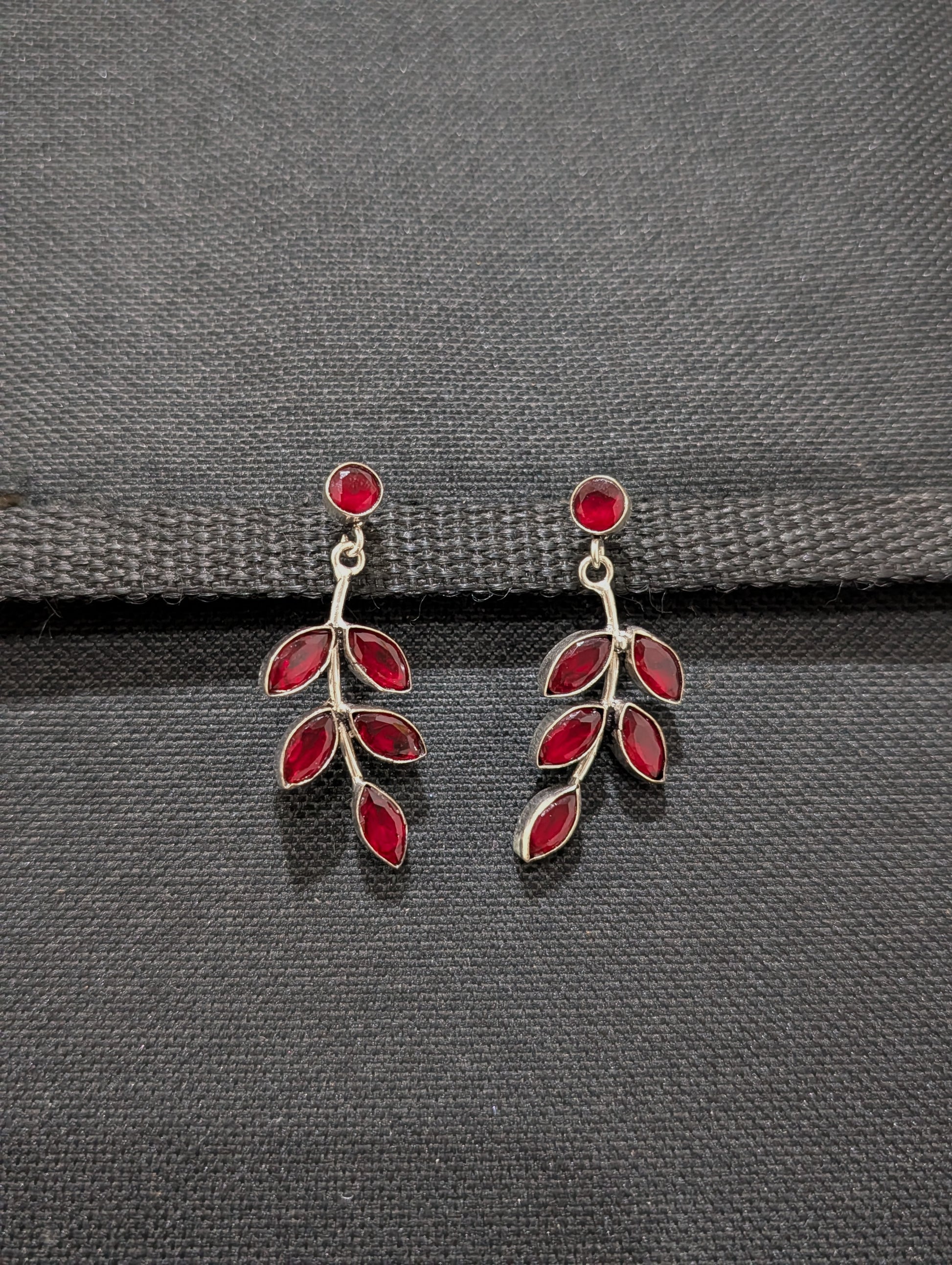Leaf design CZ stone silver plated earrings - Simpliful