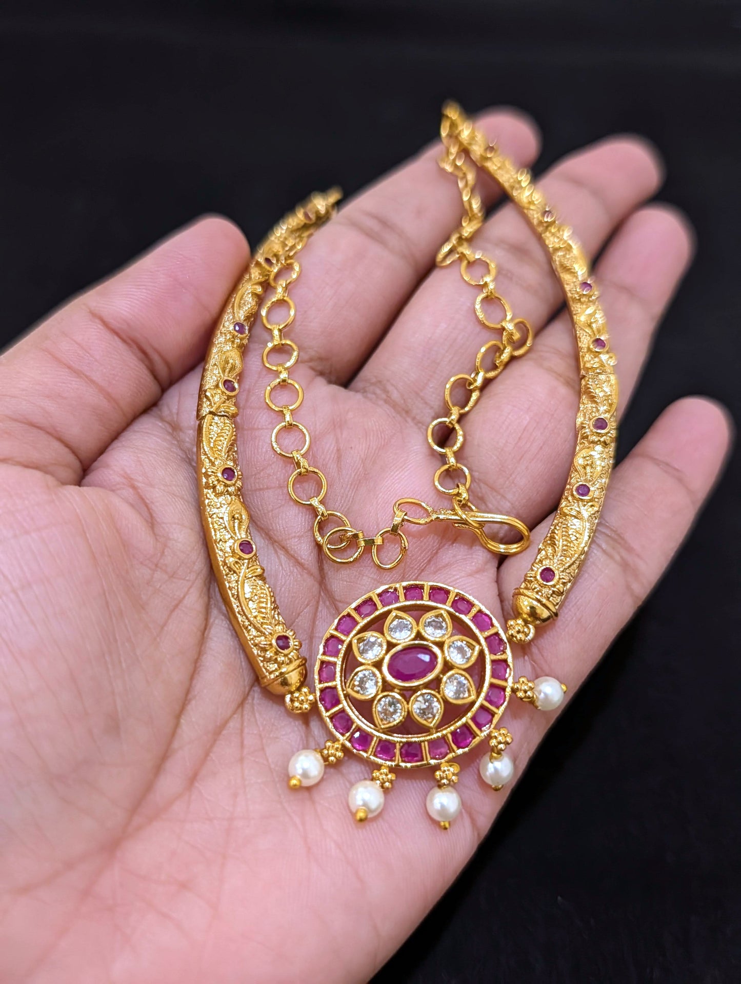 Shiny gold plated Hasli Choker Necklace set - Simpliful