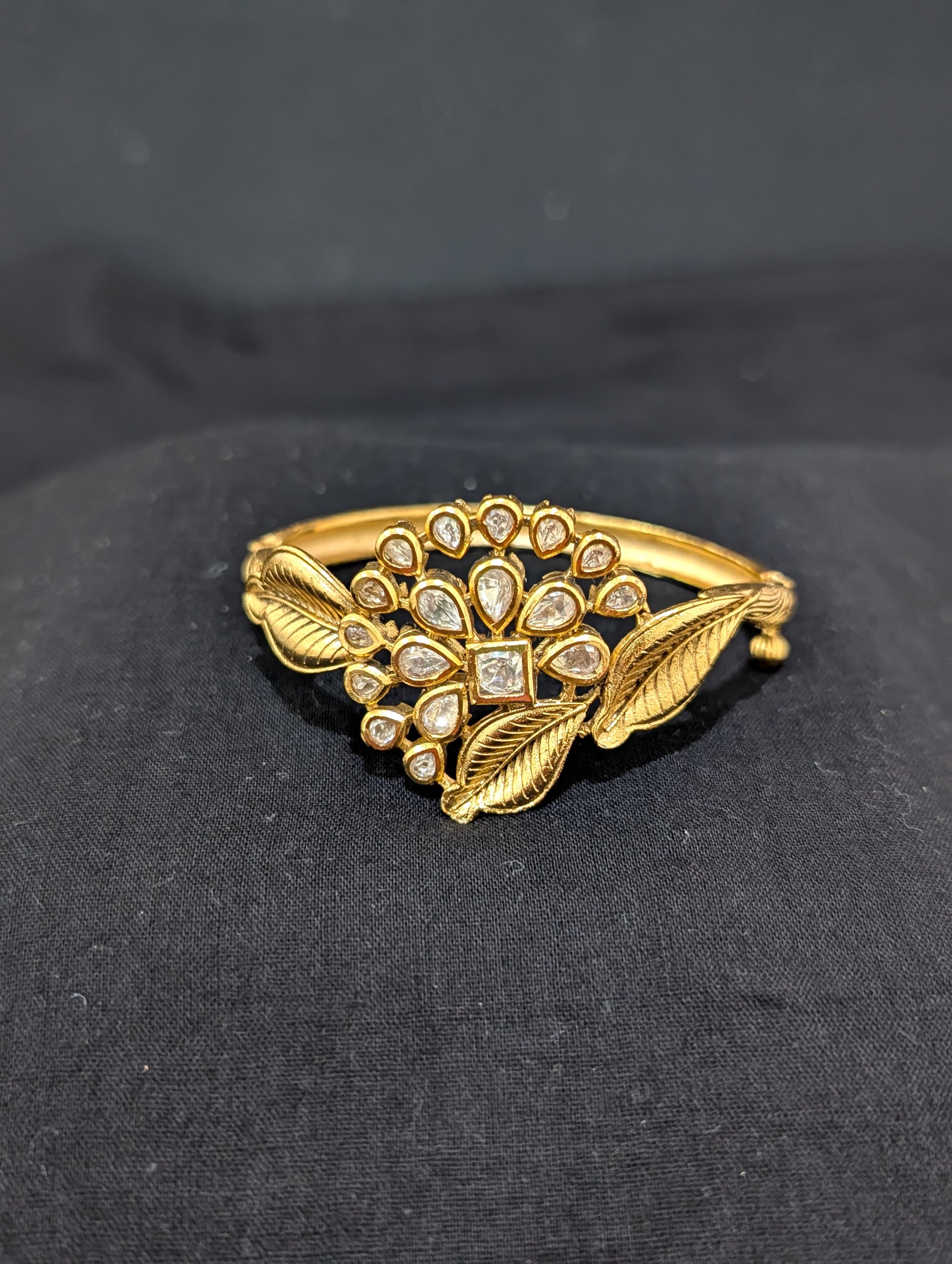 Leafy flower design uncut kundan bangle bracelet - Simpliful