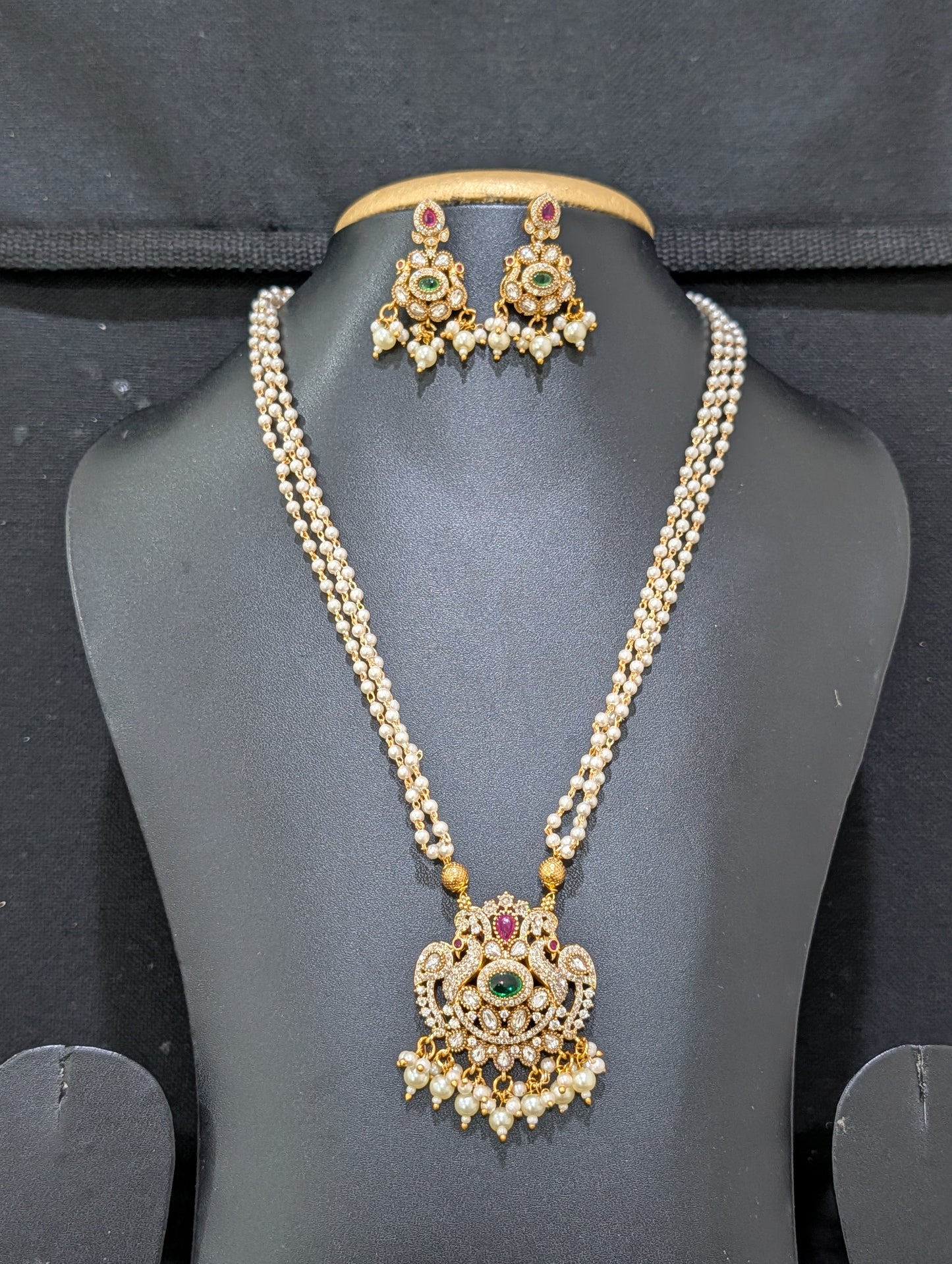 Triple pearl stranded Antique Pendant and Earrings set - Simpliful
