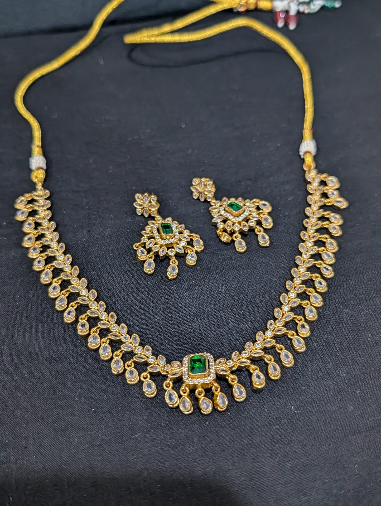 5 Colors changing Designer Choker set - Simpliful