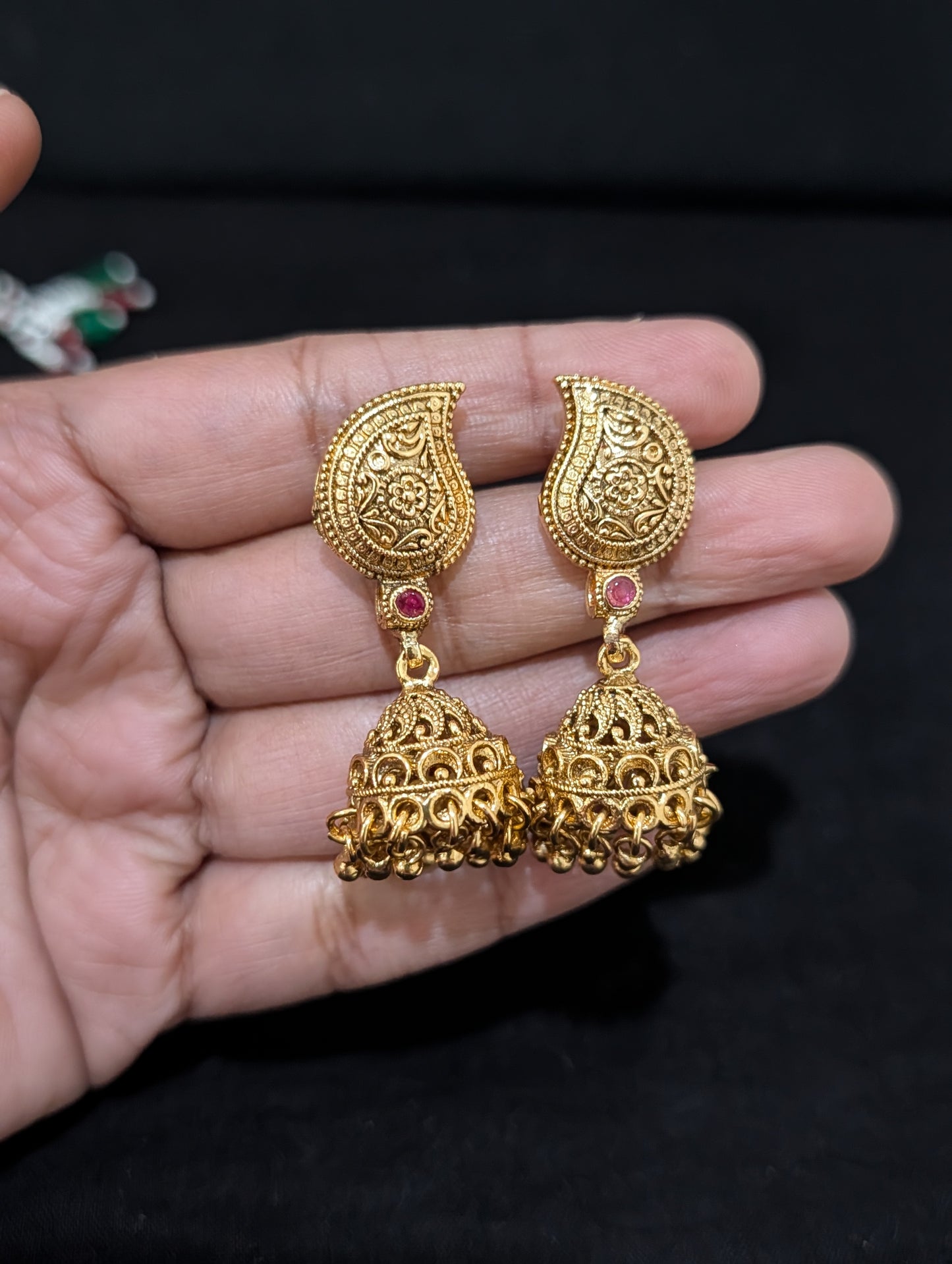Bold Mango design Necklace and Earrings set - Simpliful