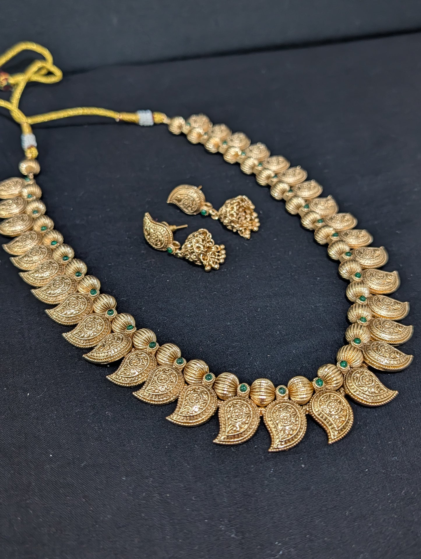 Bold Mango design Necklace and Earrings set - Simpliful