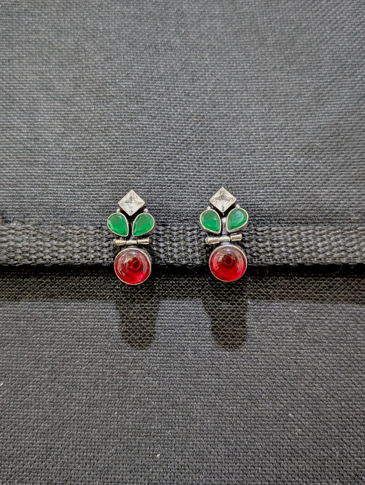 Oxidized silver Geometric shape stud earrings - Simpliful