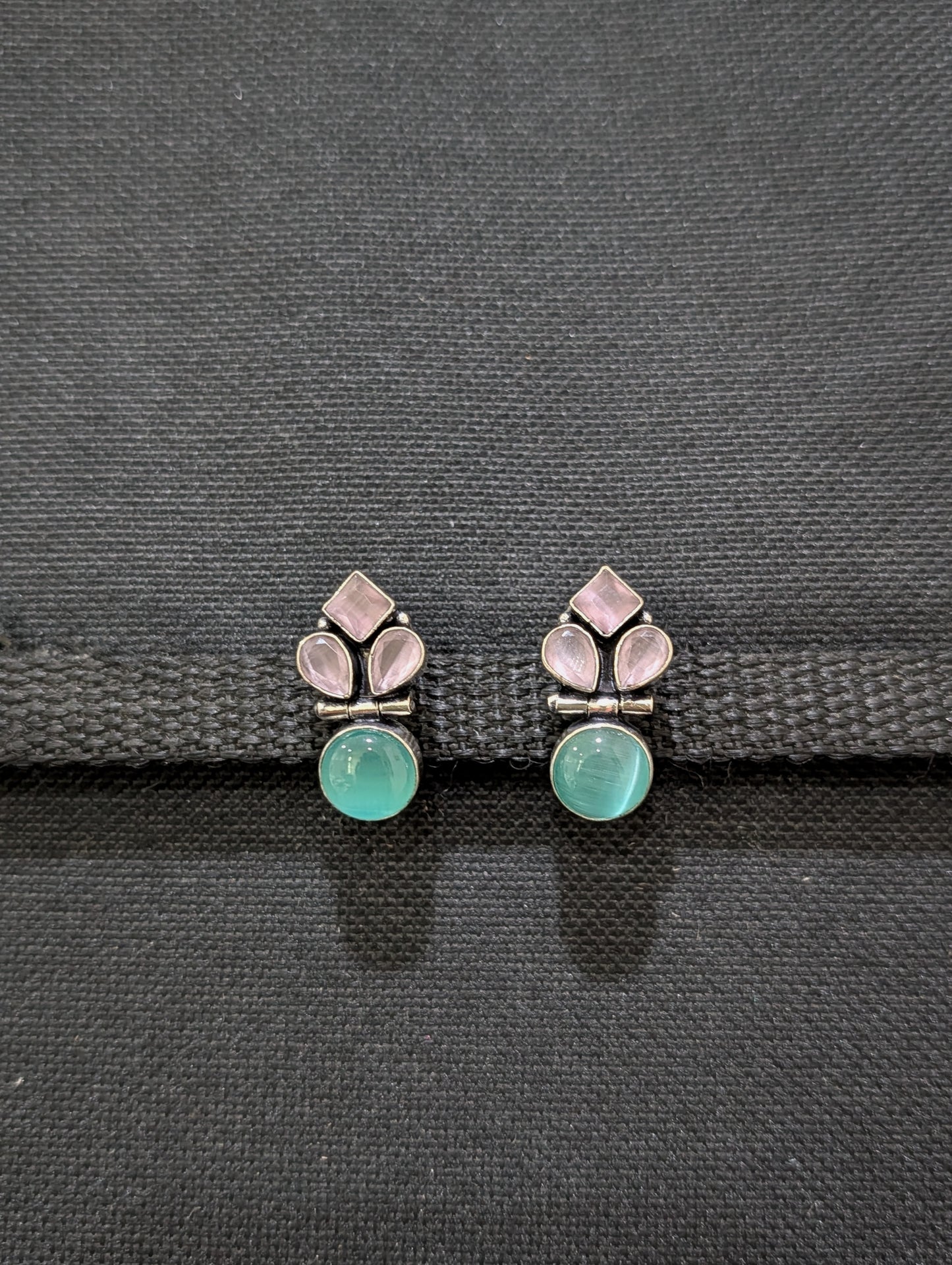 Oxidized silver Geometric shape stud earrings - Simpliful