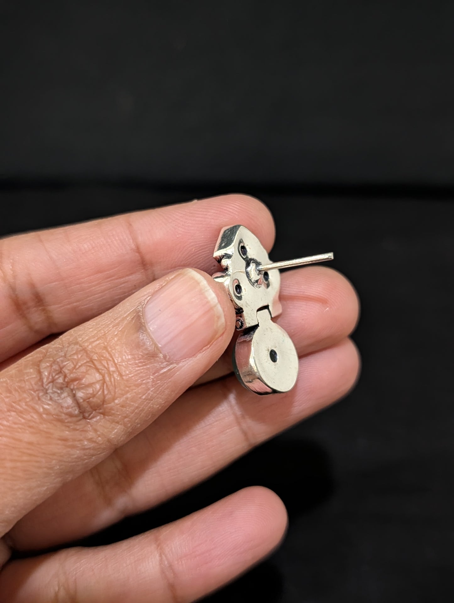 Oxidized silver Geometric shape stud earrings - Simpliful