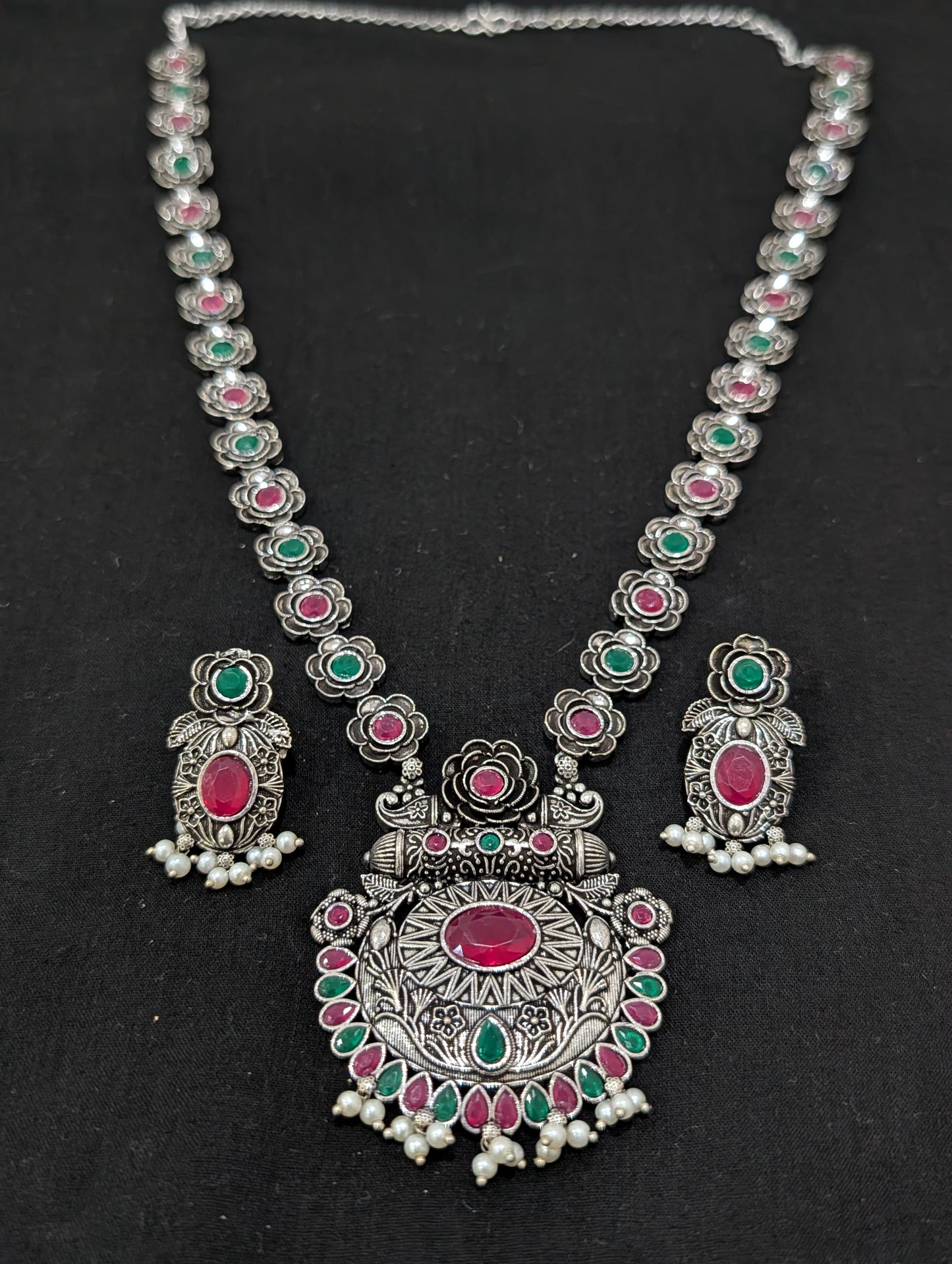 Oxidized Silver Rose Flower design necklace and earrings set - Simpliful