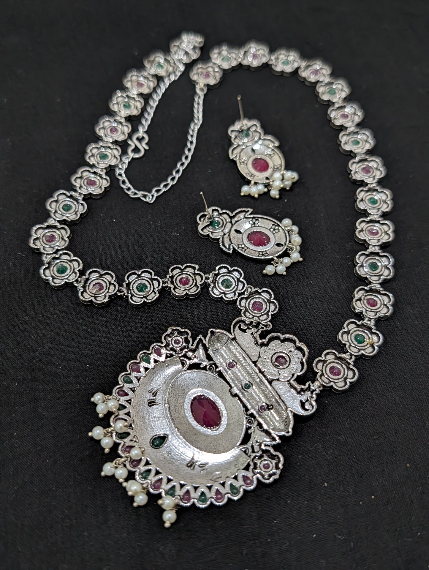 Oxidized Silver Rose Flower design necklace and earrings set - Simpliful