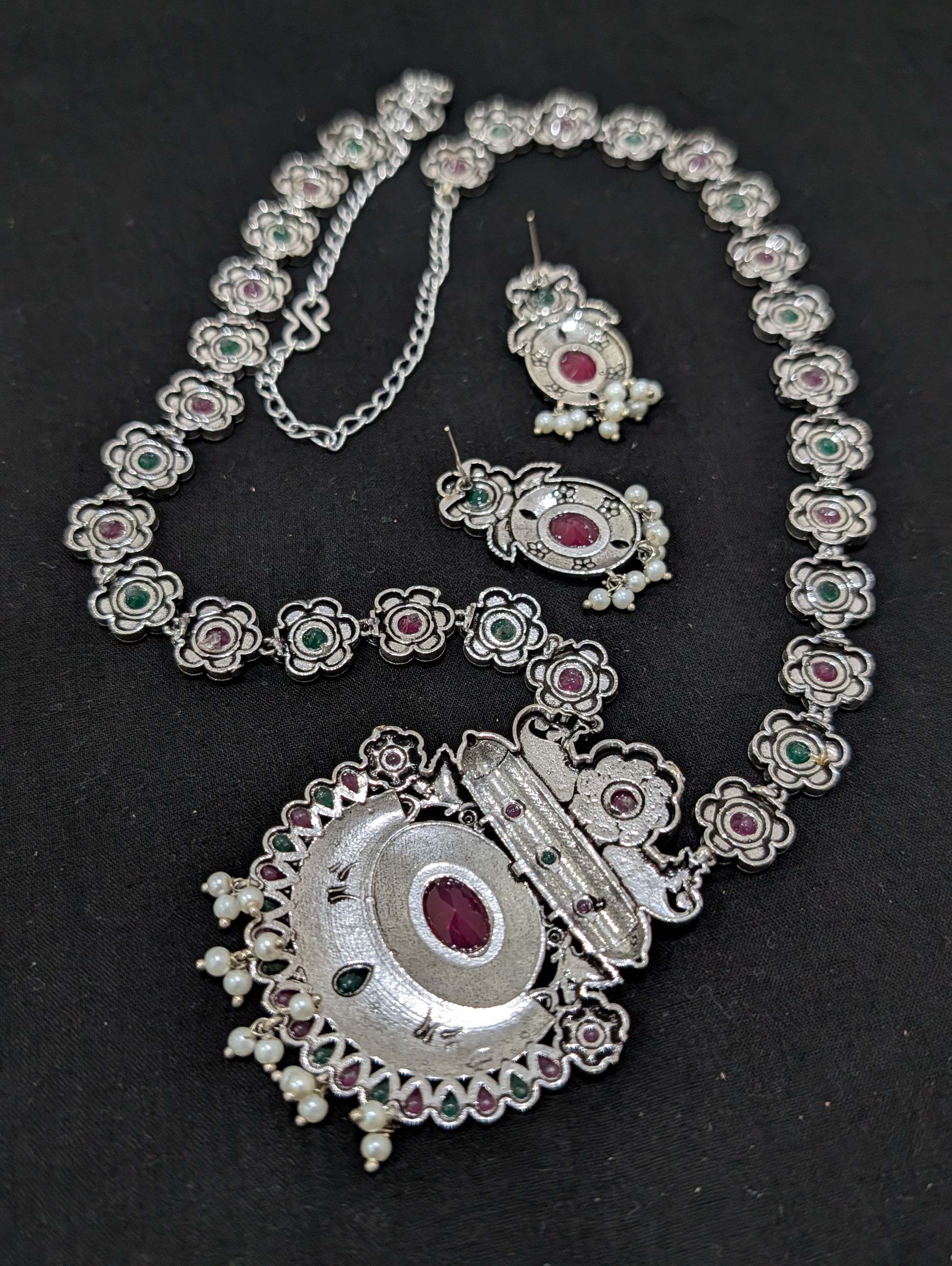 Oxidized Silver Rose Flower design necklace and earrings set - Simpliful