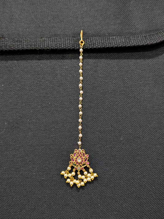 Lotus design Kemp Maang Tikka