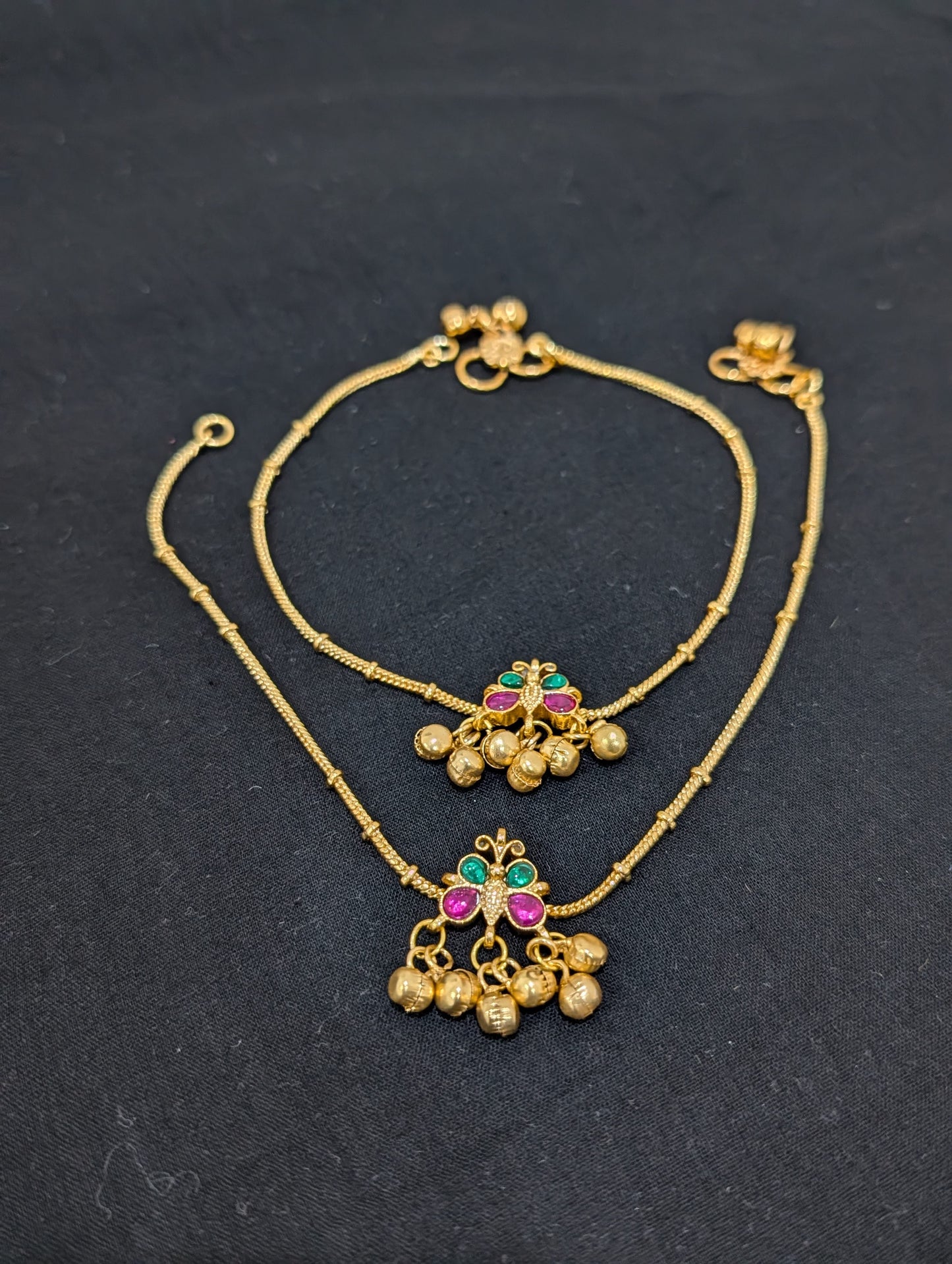 Jadau Kundan Ghunghru bead dangle Gold plated Anklets - Simpliful