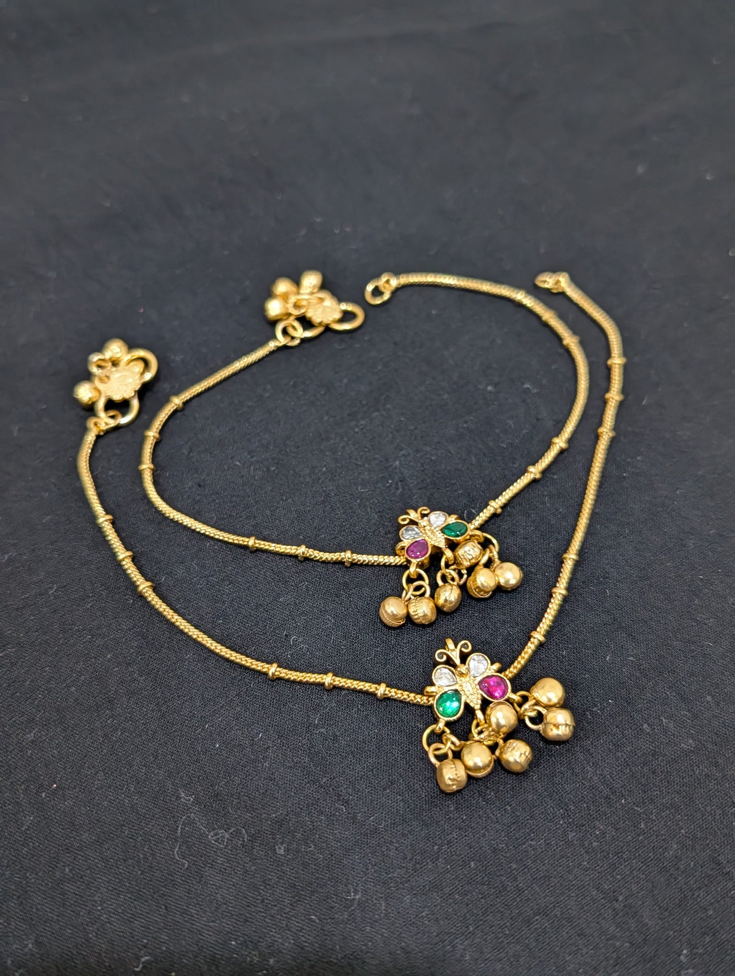 Jadau Kundan Ghunghru bead dangle Gold plated Anklets - Simpliful
