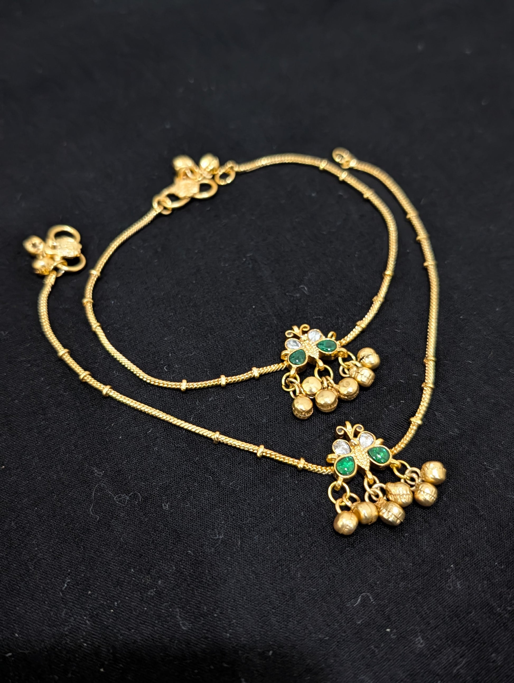 Jadau Kundan Ghunghru bead dangle Gold plated Anklets - Simpliful