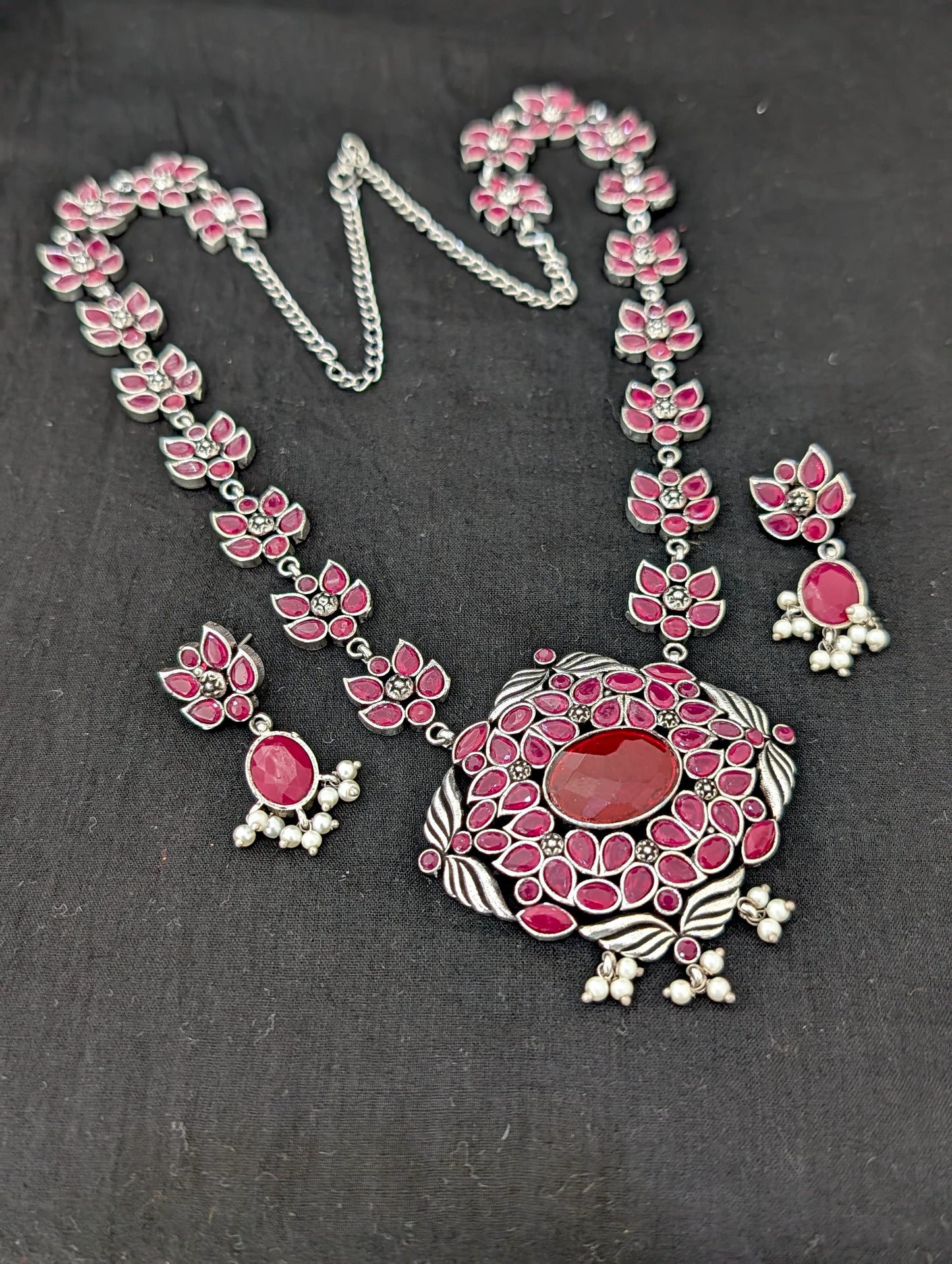 Oxidized Silver Flowery Diamond design Haram and earrings set - Simpliful