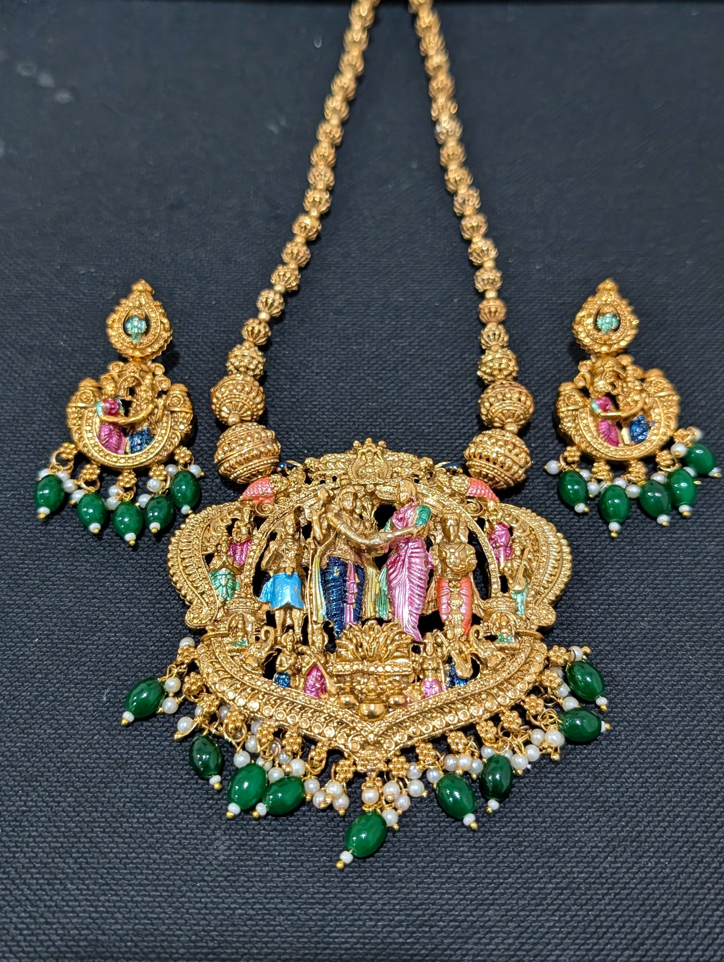 Thirukalyanam Pendant Antique Necklace set - Simpliful