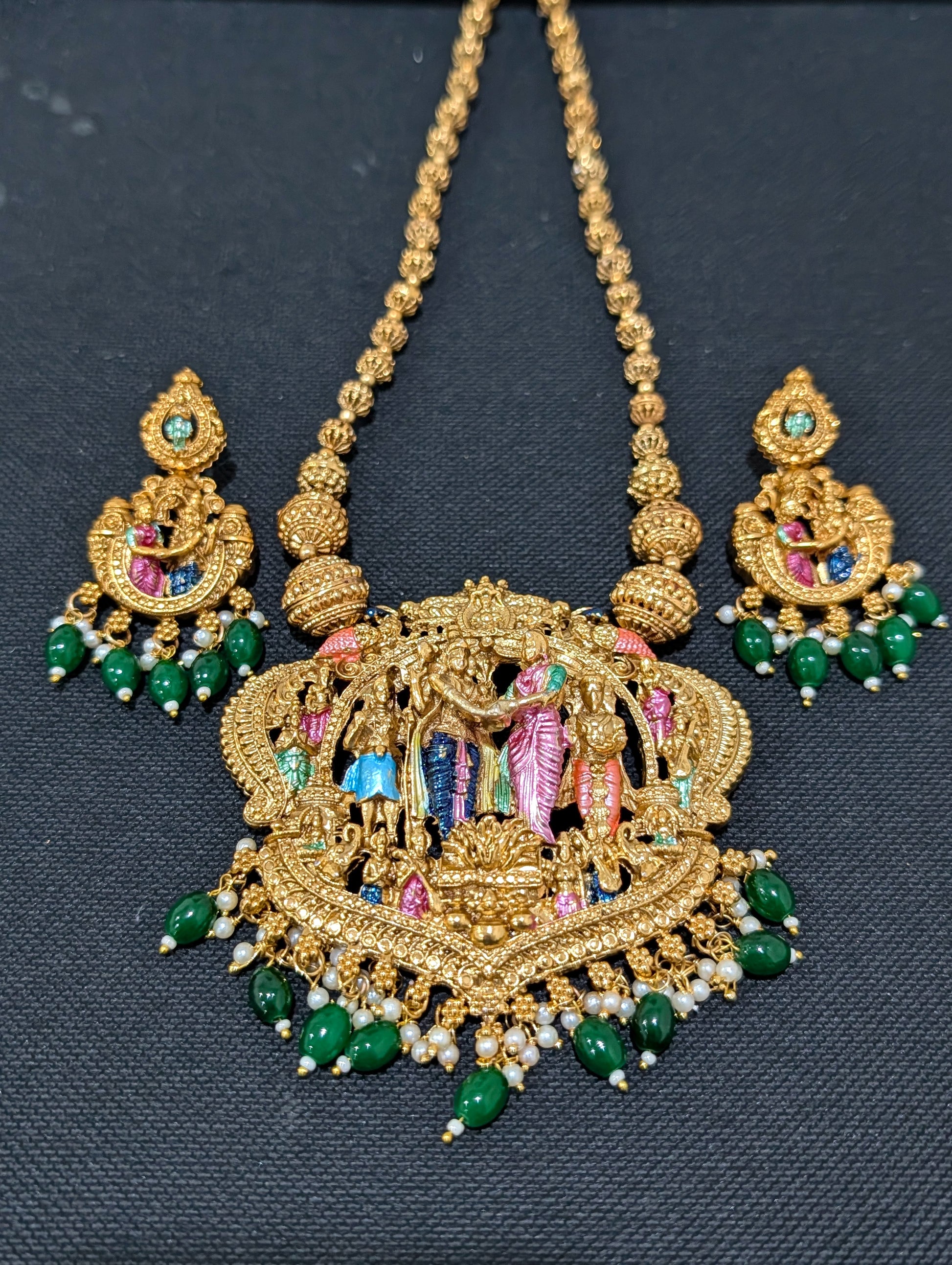 Thirukalyanam Pendant Antique Necklace set - Simpliful
