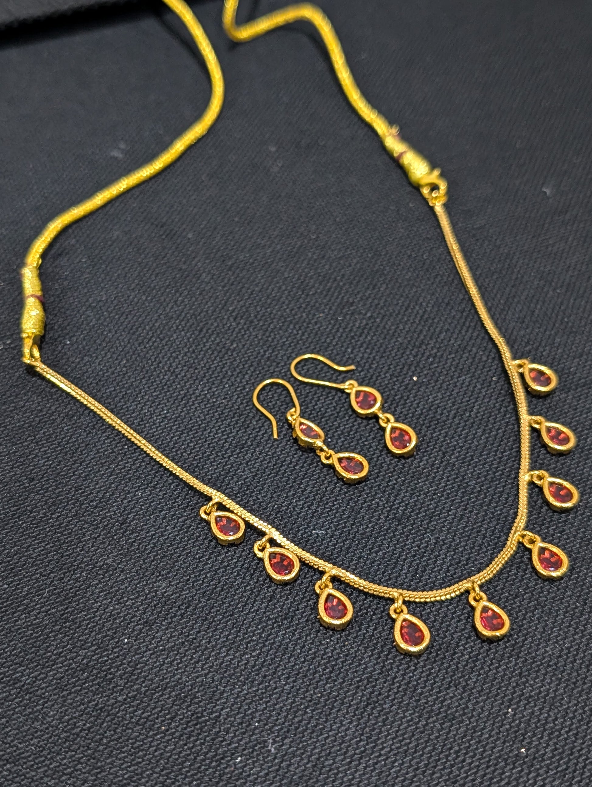 Minimalistic Teardrop CZ Choker Necklace set - Simpliful