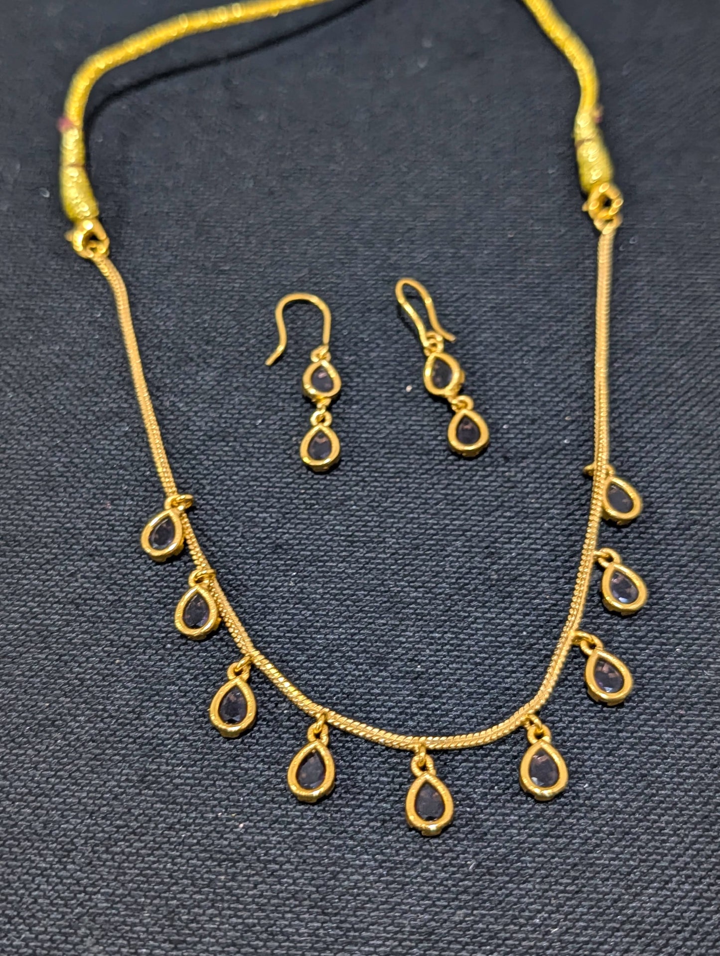 Minimalistic Teardrop CZ Choker Necklace set - Simpliful