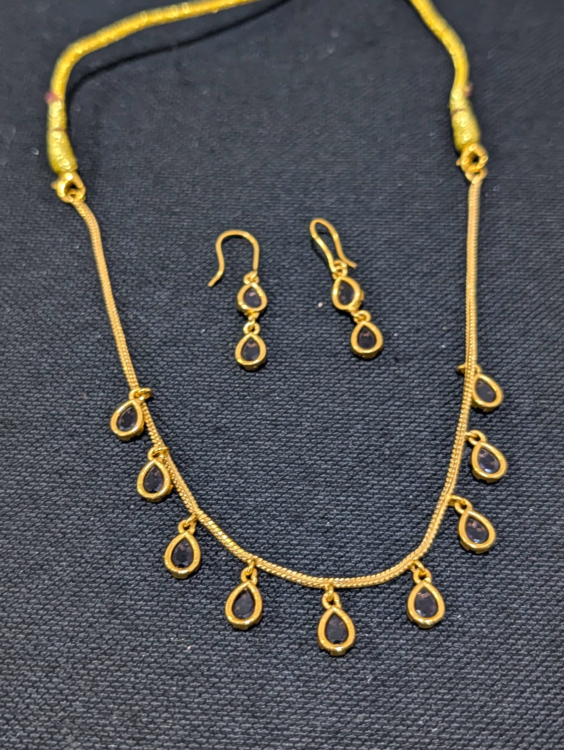 Minimalistic Teardrop CZ Choker Necklace set - Simpliful