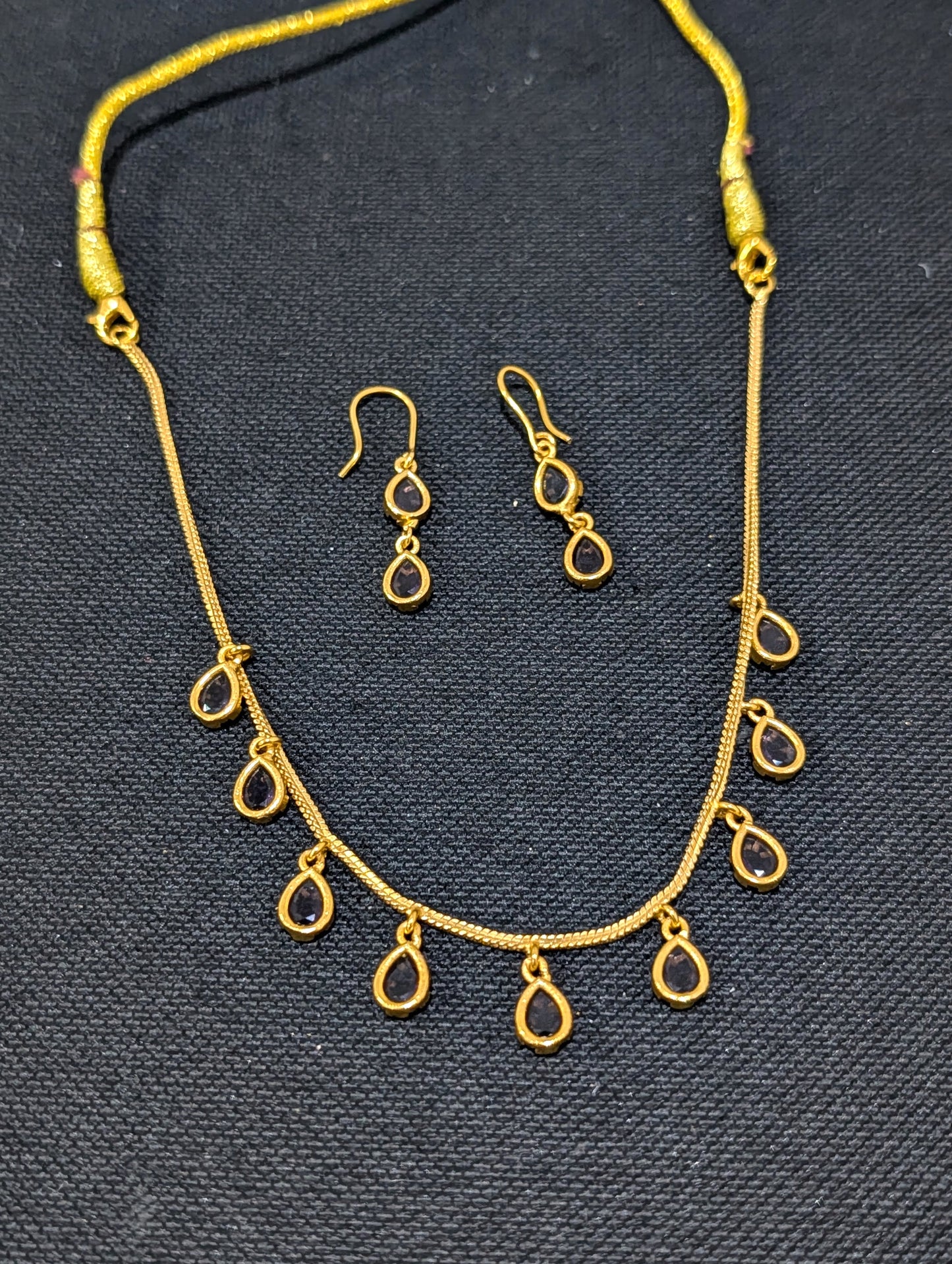 Minimalistic Teardrop CZ Choker Necklace set - Simpliful