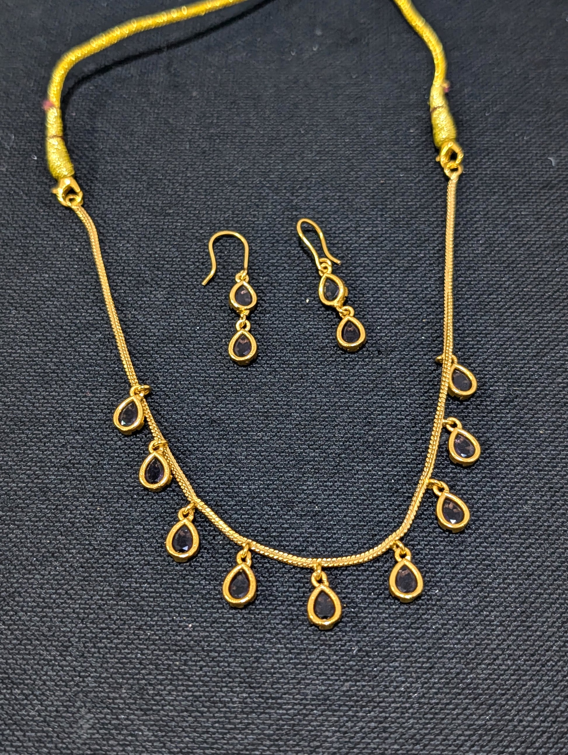 Minimalistic Teardrop CZ Choker Necklace set - Simpliful