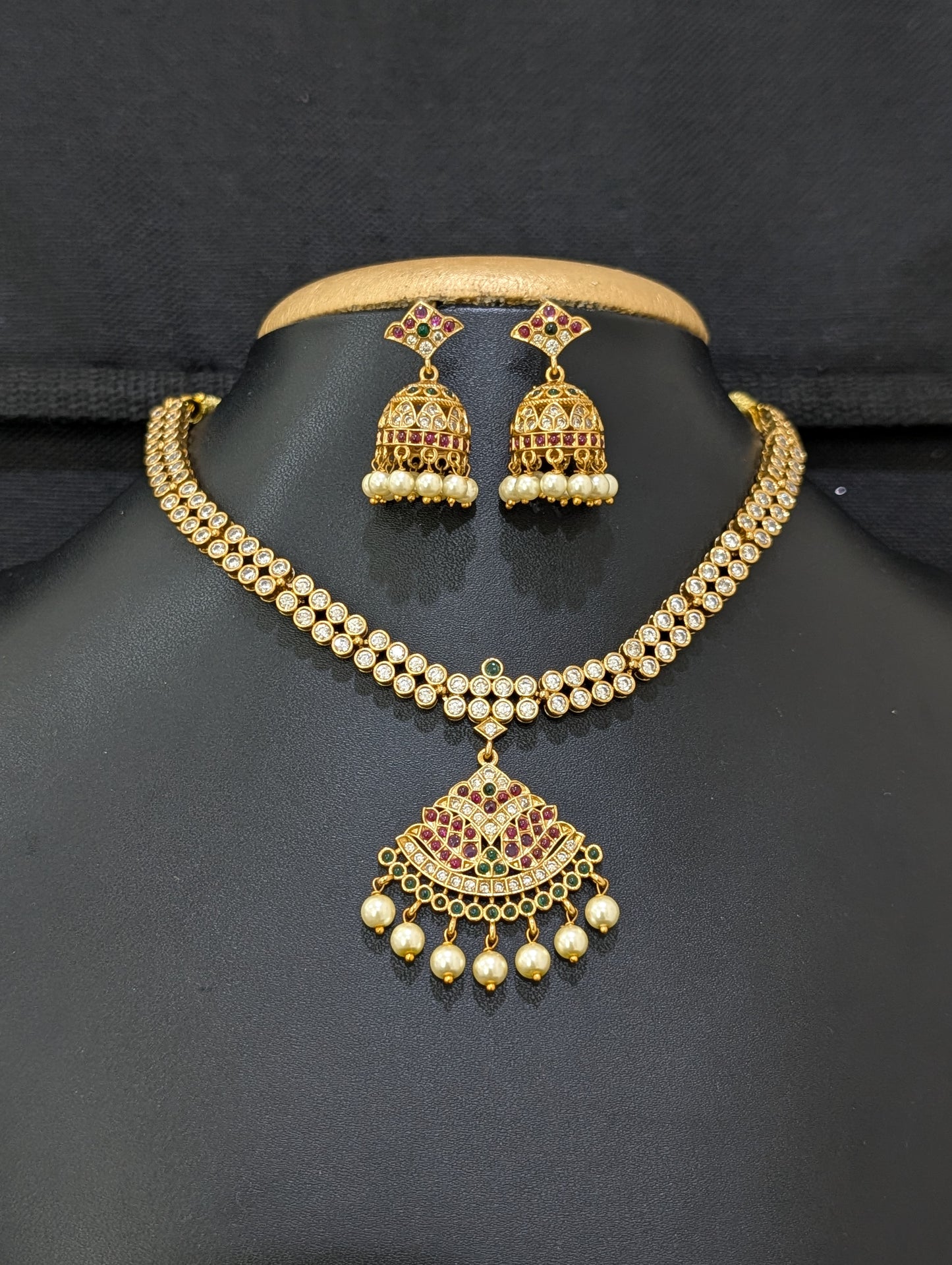 Traditional Arc Pendant Necklace set - Simpliful