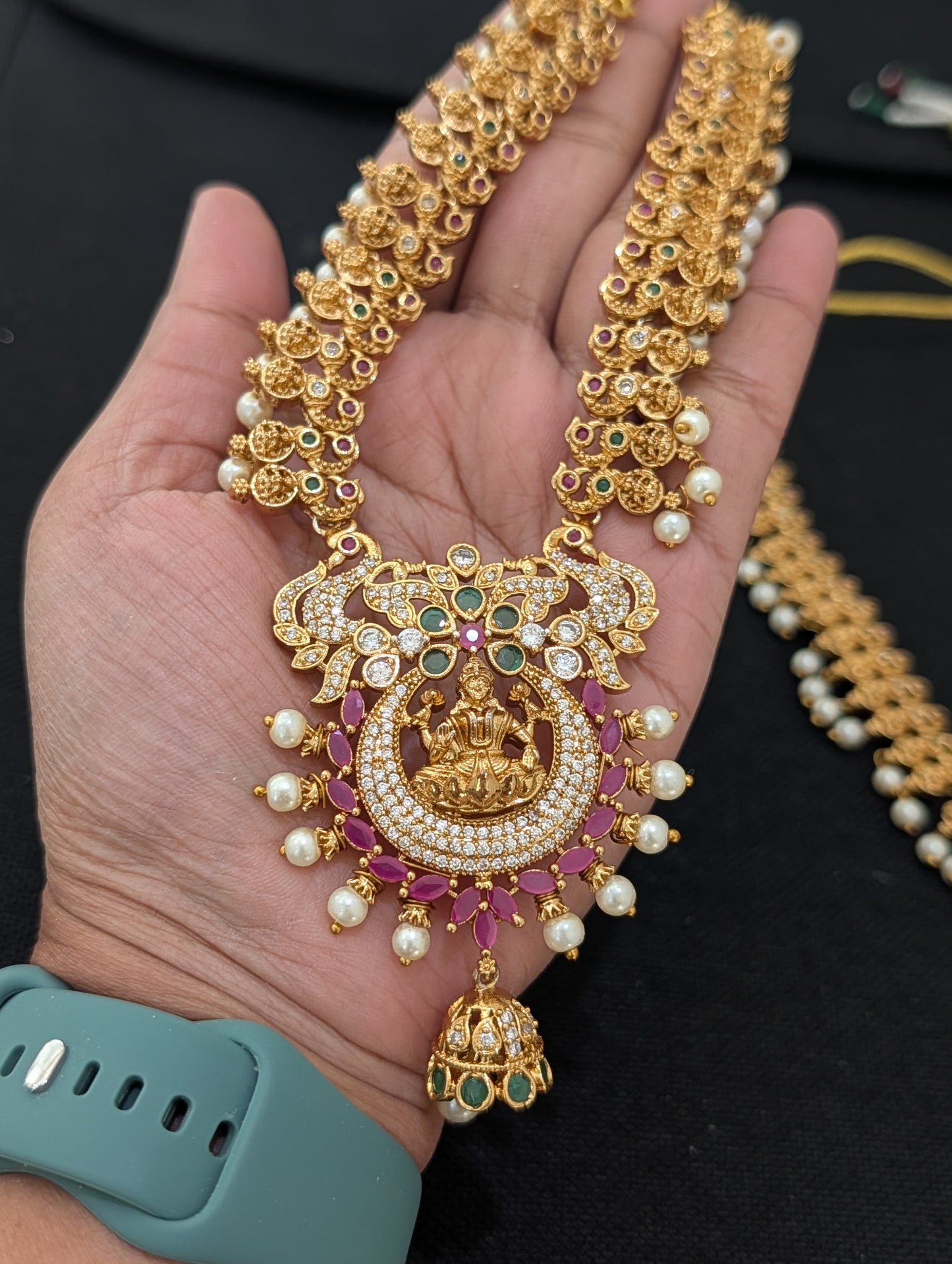 Antique Gold plated Lakshmi ji design Bridal combo set - Simpliful