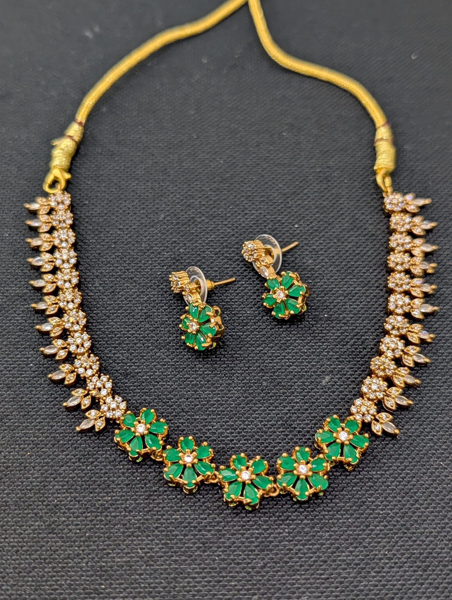 Antique gold plated Flower CZ Choker Necklace set - Simpliful