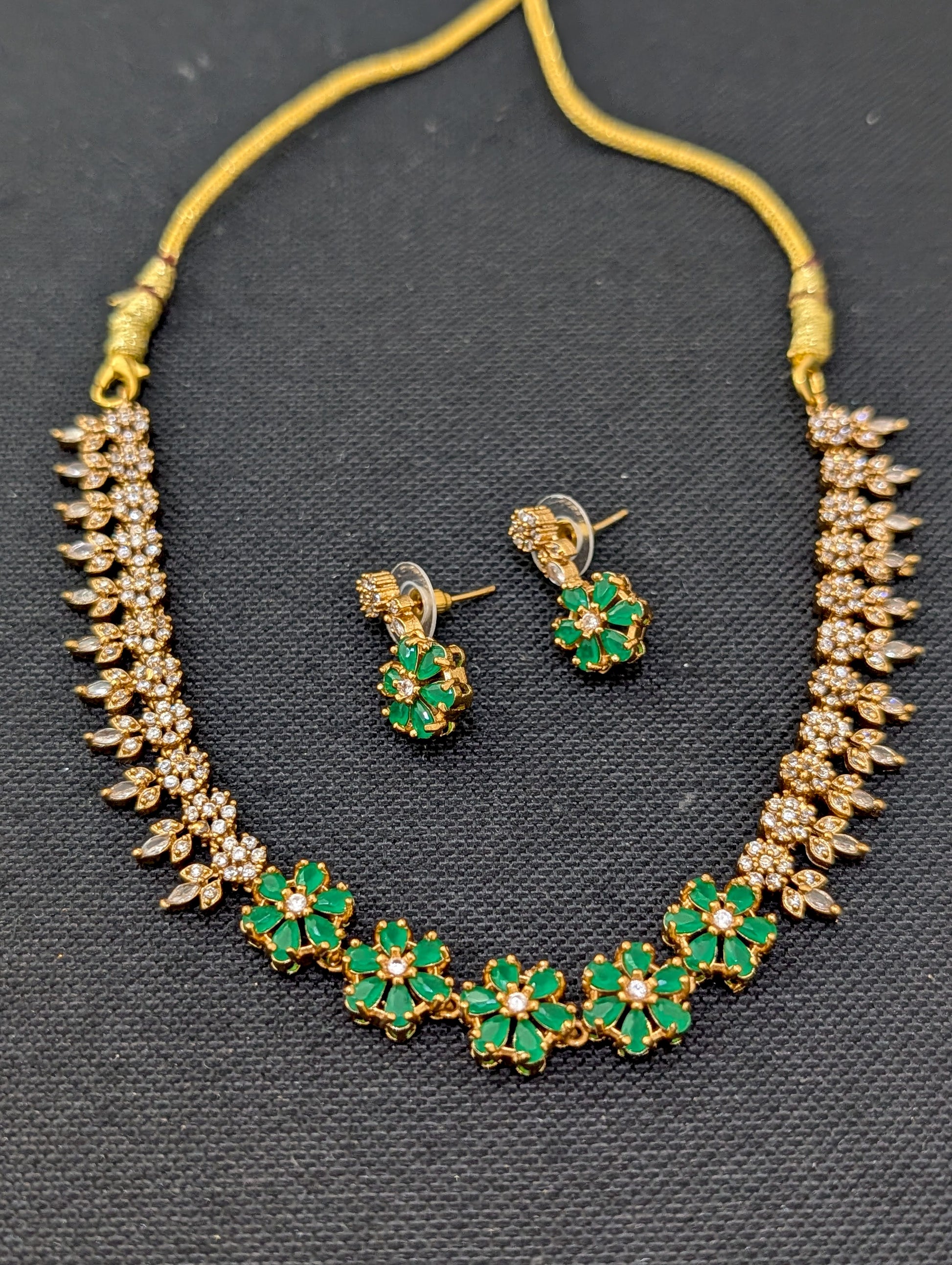 Antique gold plated Flower CZ Choker Necklace set - Simpliful