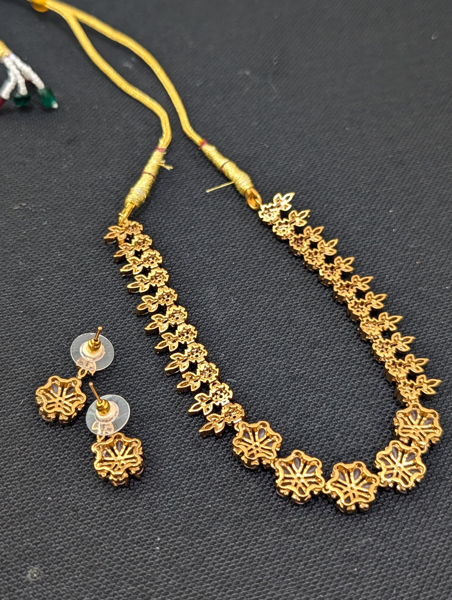 Antique gold plated Flower CZ Choker Necklace set - Simpliful