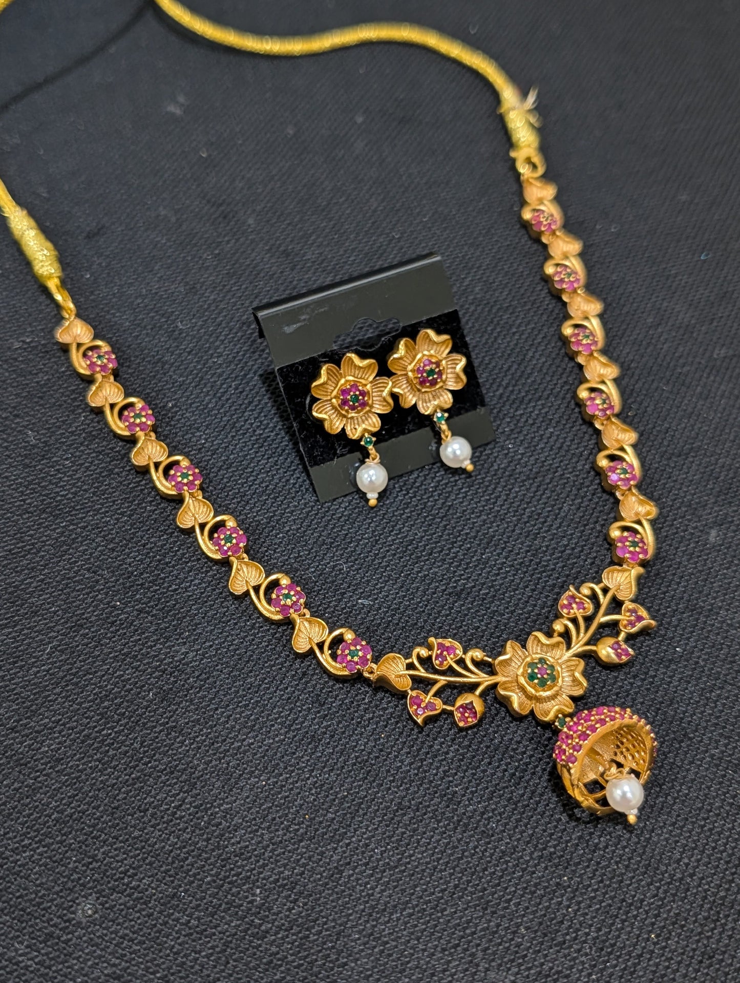 Antique Flower design CZ Choker Stud set - Simpliful