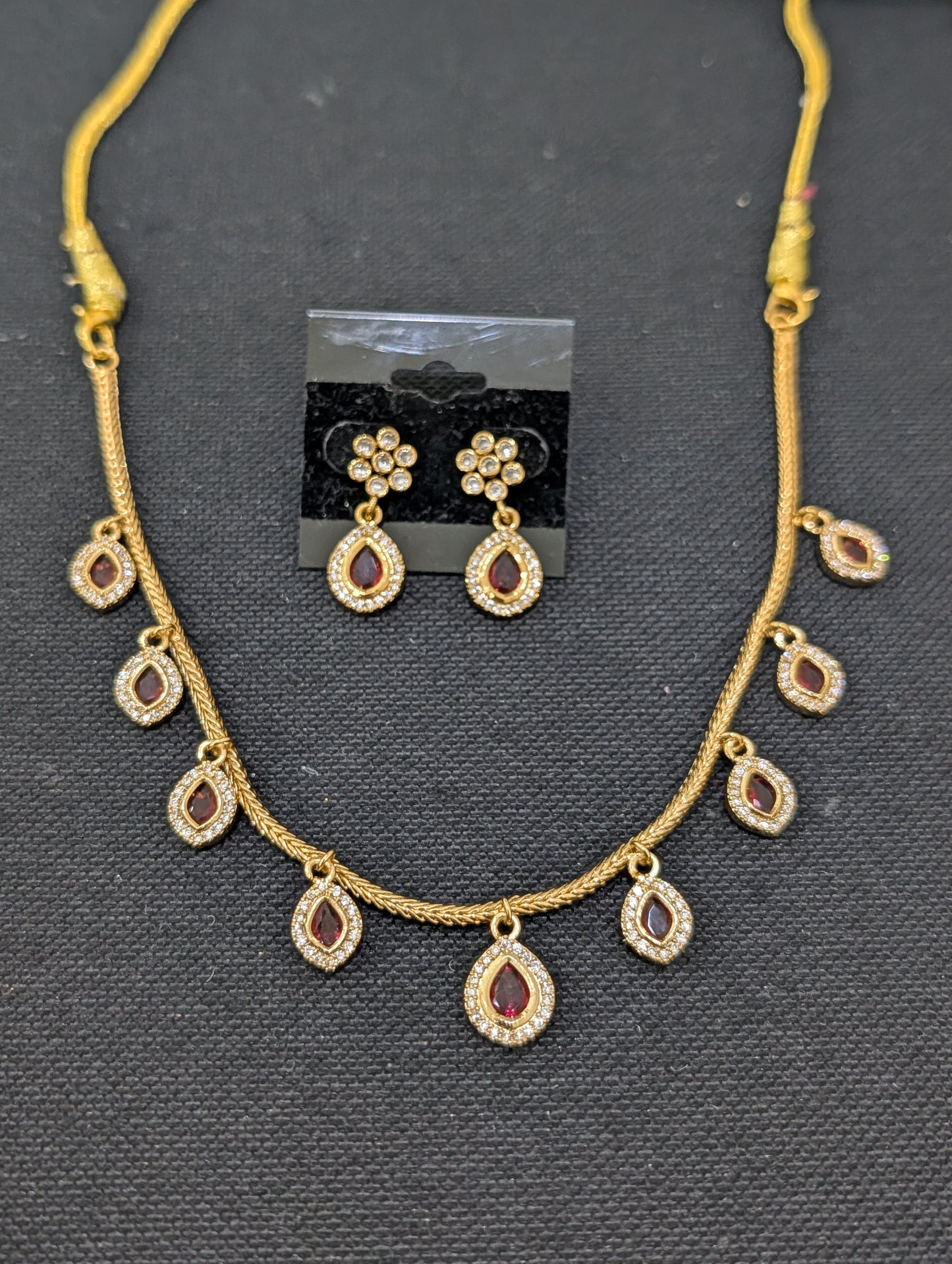 Minimalistic Multiple Teardrop CZ Choker Necklace set