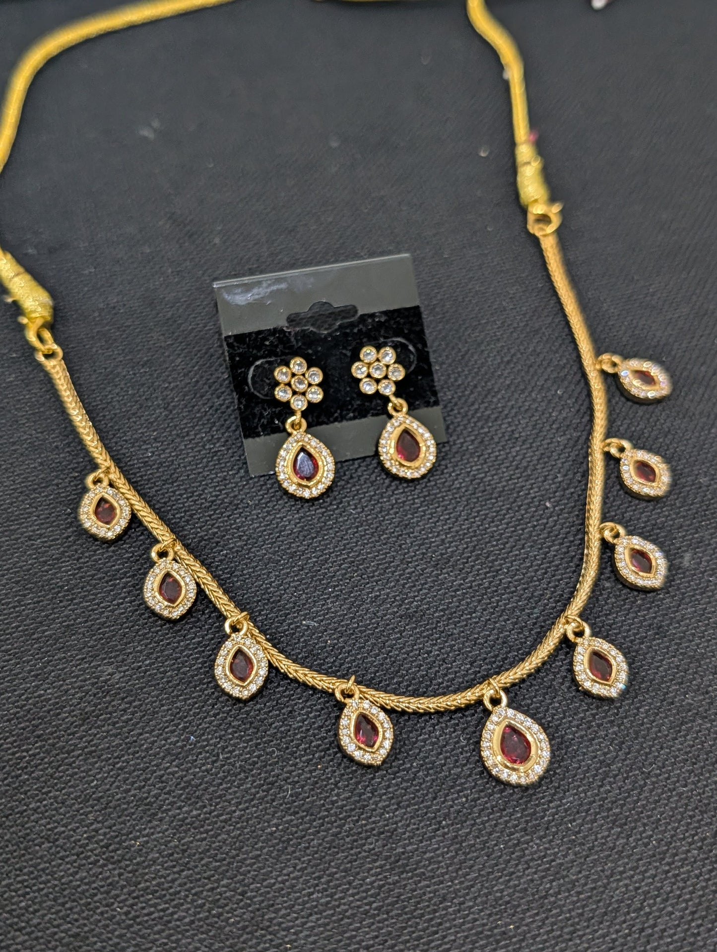 Minimalistic Multiple Teardrop CZ Choker Necklace set