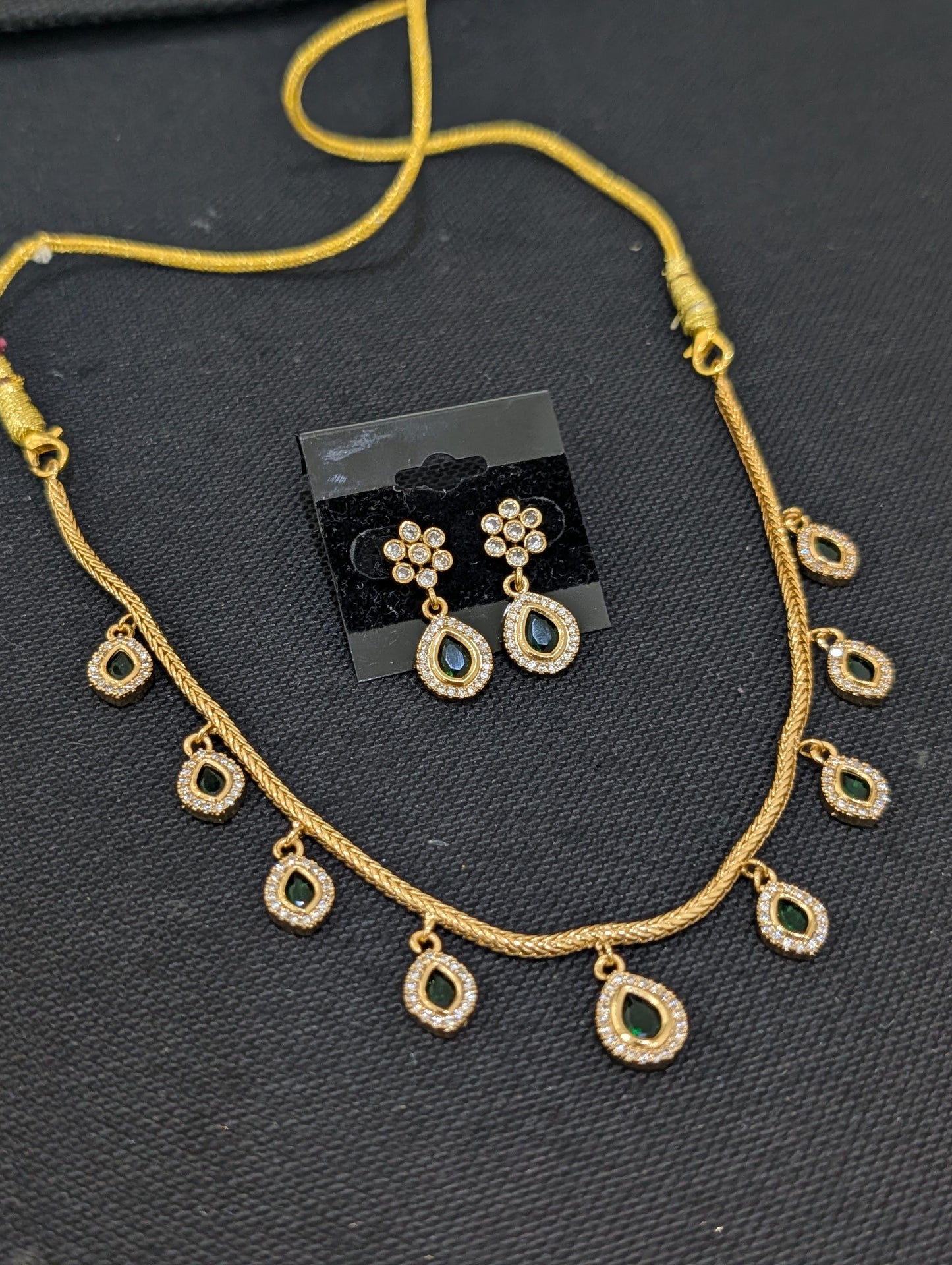 Minimalistic Multiple Teardrop CZ Choker Necklace set