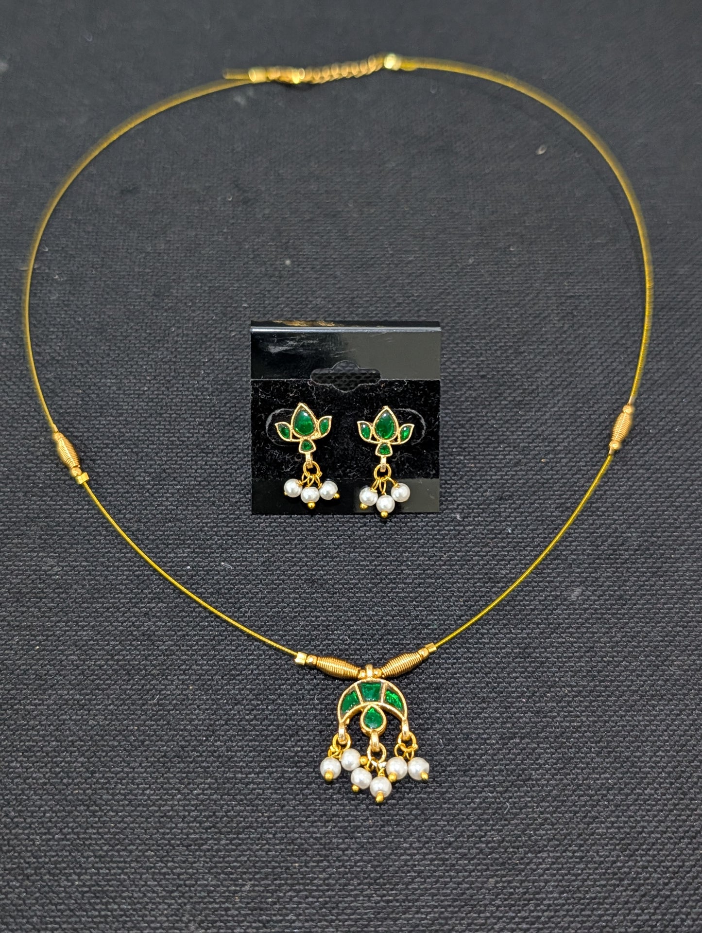 Minimalistic Jadau Kundan Invisible Chain Necklace set - D3