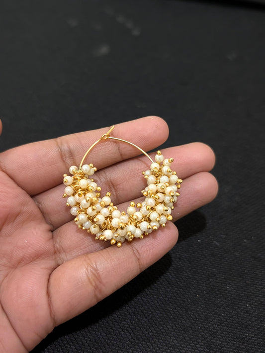 Pearl cluster bead Medium hoop earrings