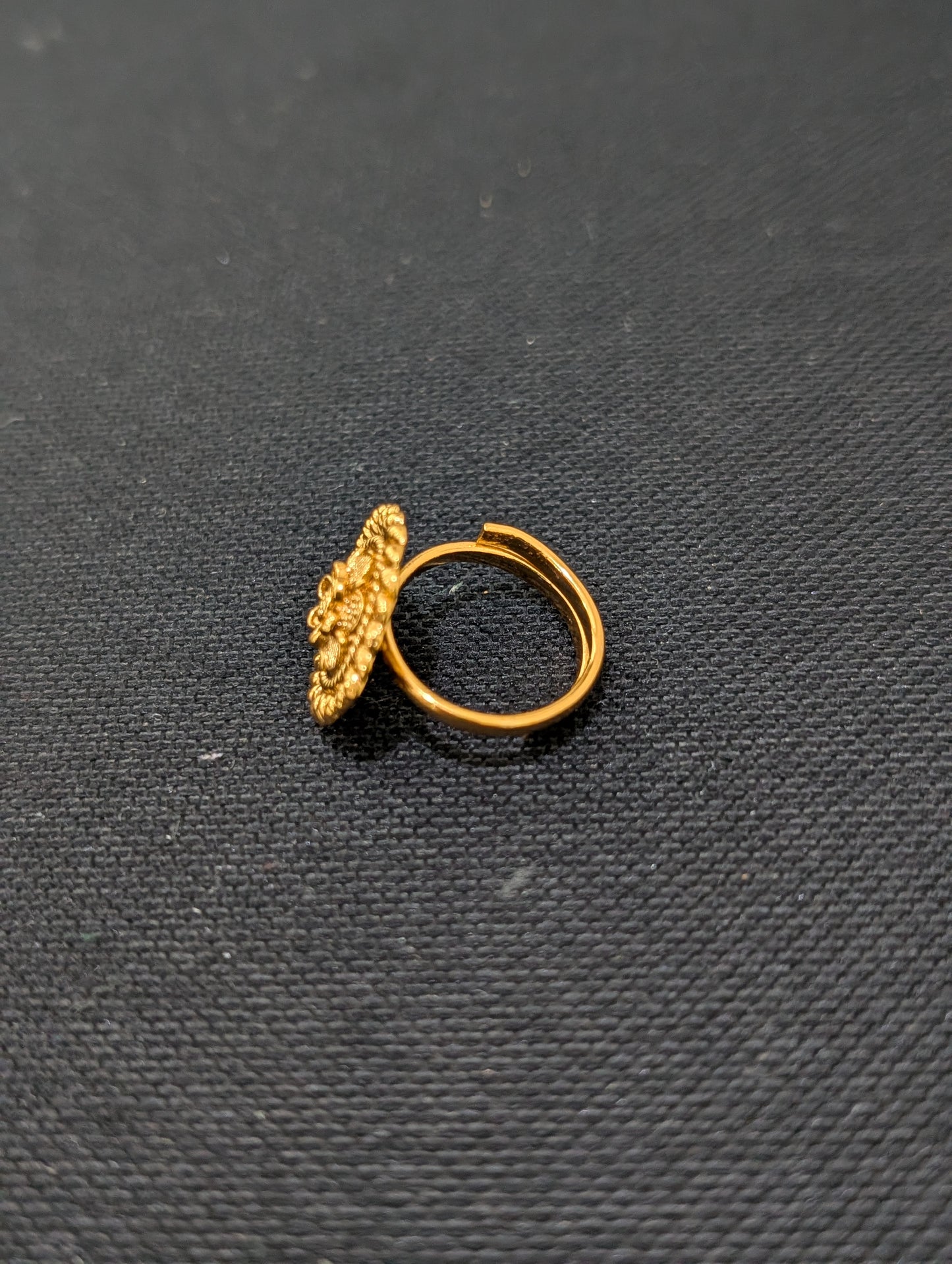 Round design Gold plated adjustable Finger rings - Small size - Simpliful