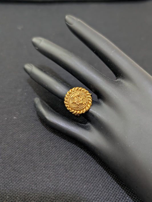Round design Gold plated adjustable Finger rings - Small size - Simpliful