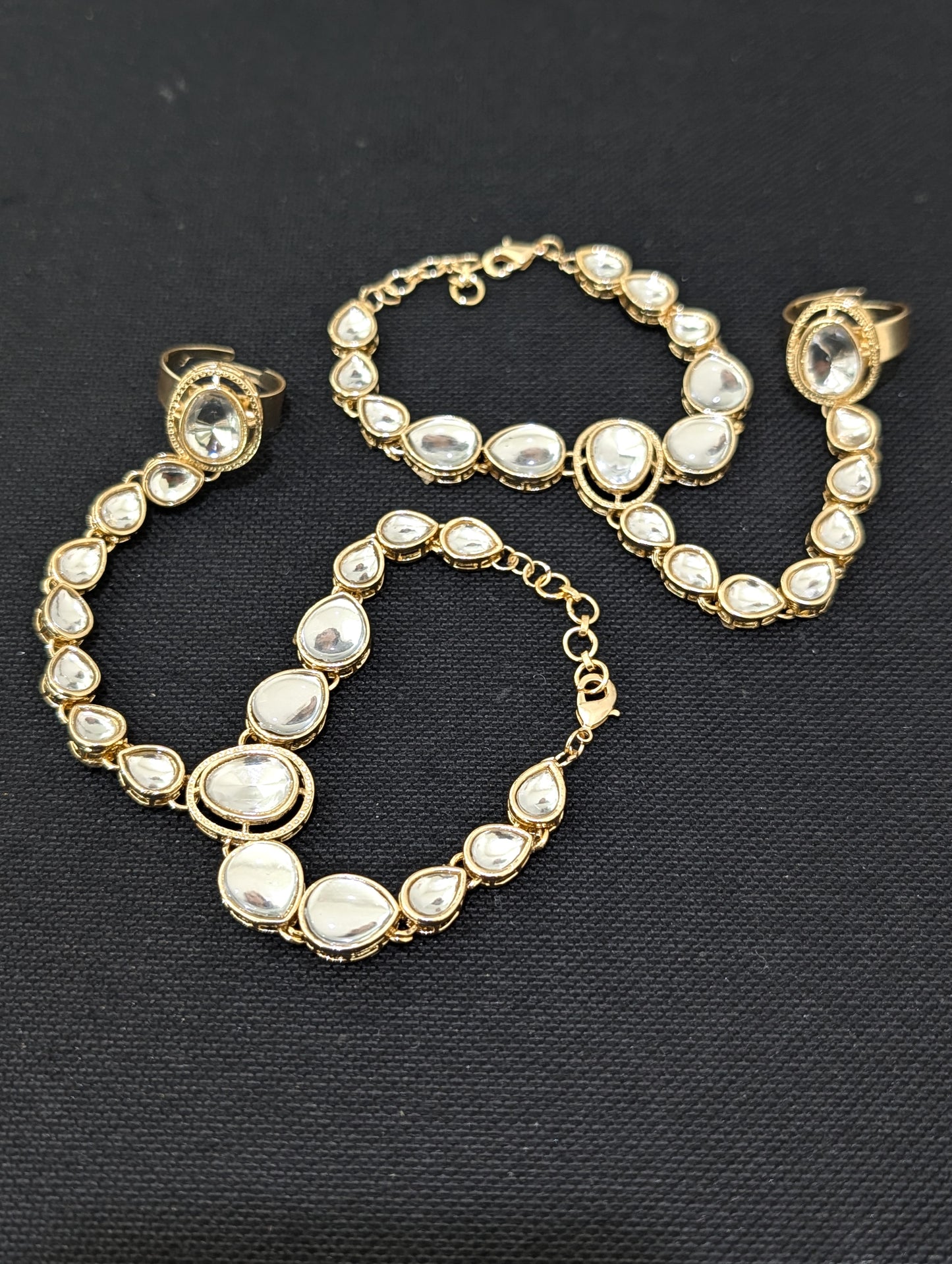 Light Gold plated Kundan Haath Phool / Bracelet Ring Combo / Ring Chain Bracelet - Simpliful
