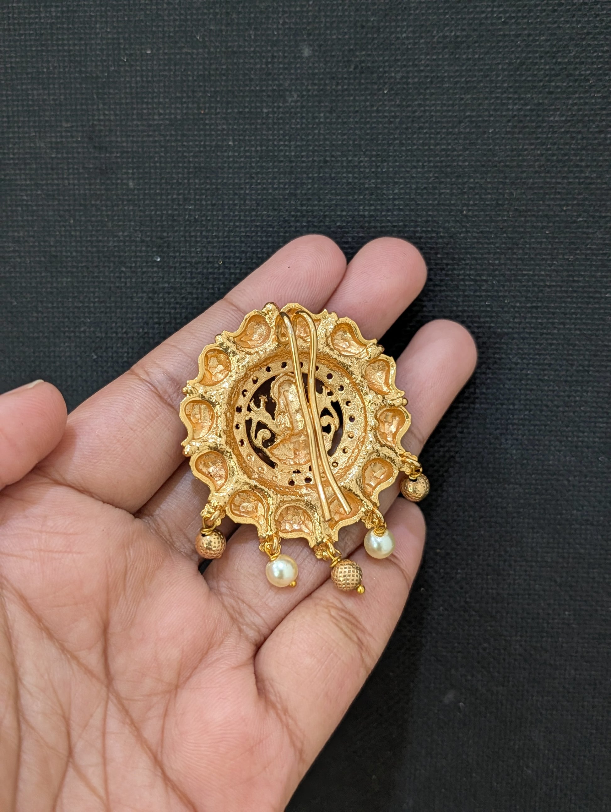 Antique Gold plated Medium Clip on Hair Brooch - D1 - Simpliful