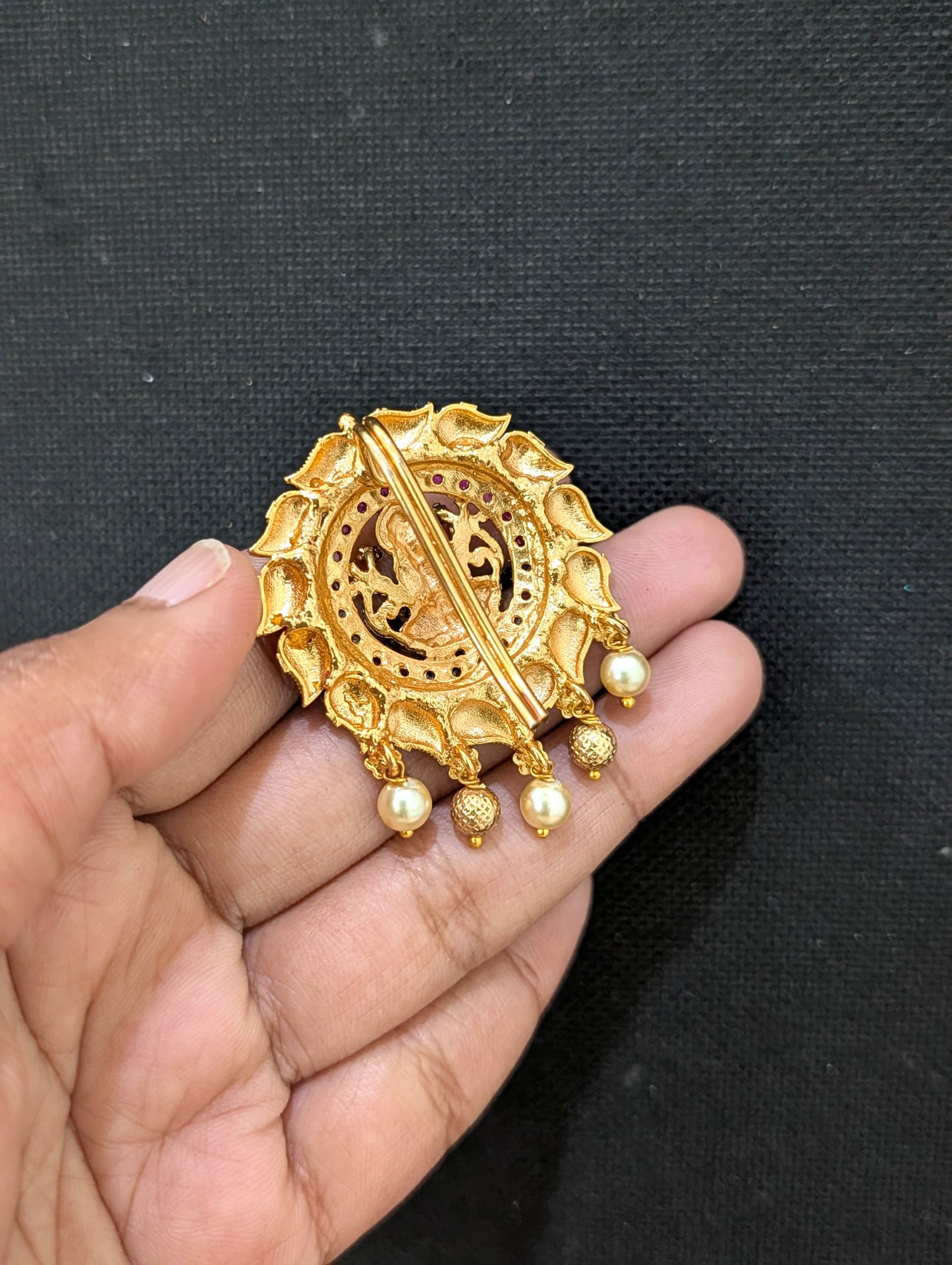 Antique Gold plated Medium Clip on Hair Brooch - D2 - Simpliful