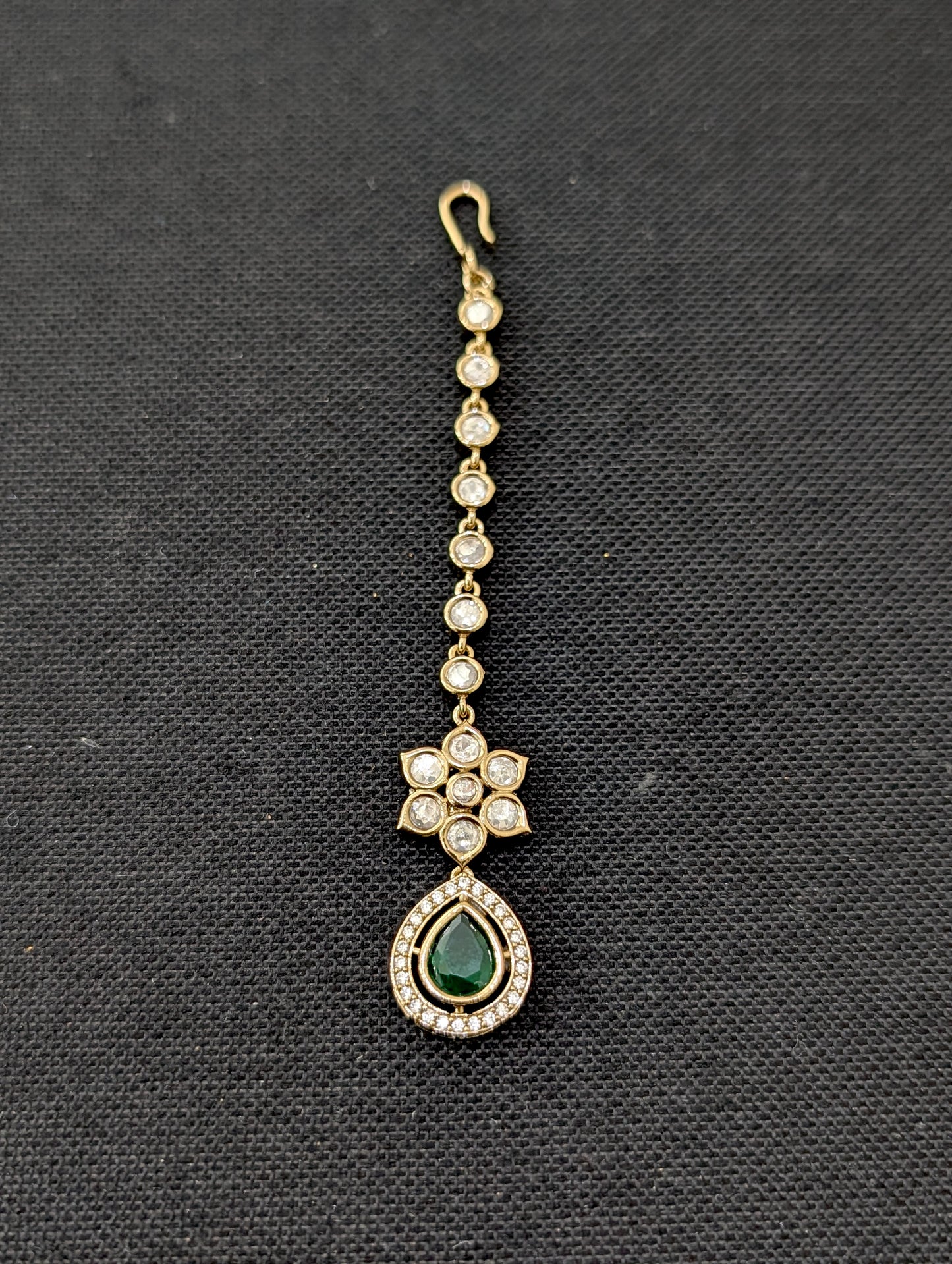 Mehandi gold plated Teardrop Tikka