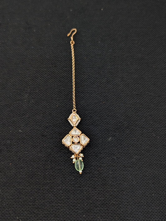 Diamond design Kundan Maang Tikka