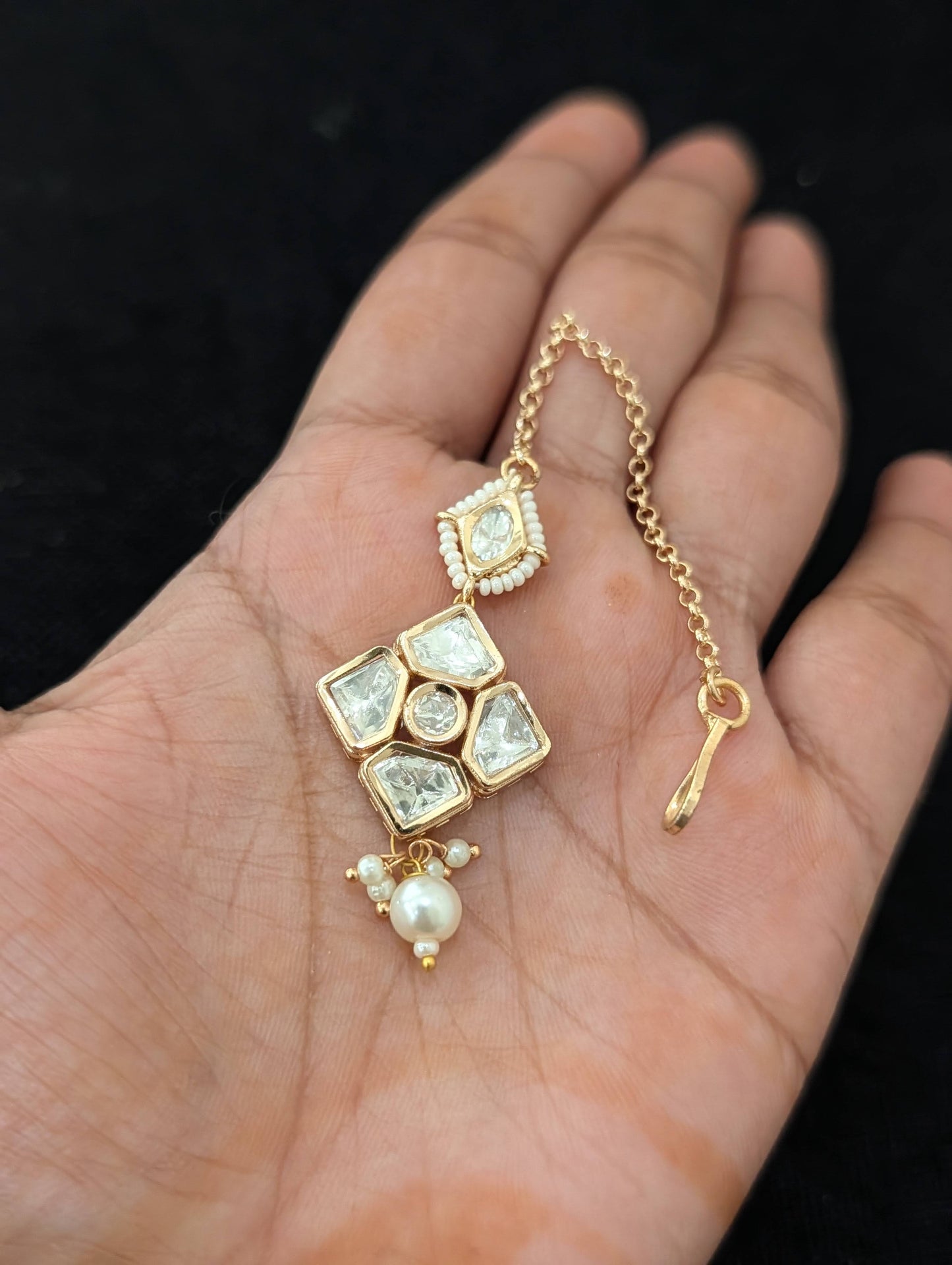 Diamond design Kundan Maang Tikka