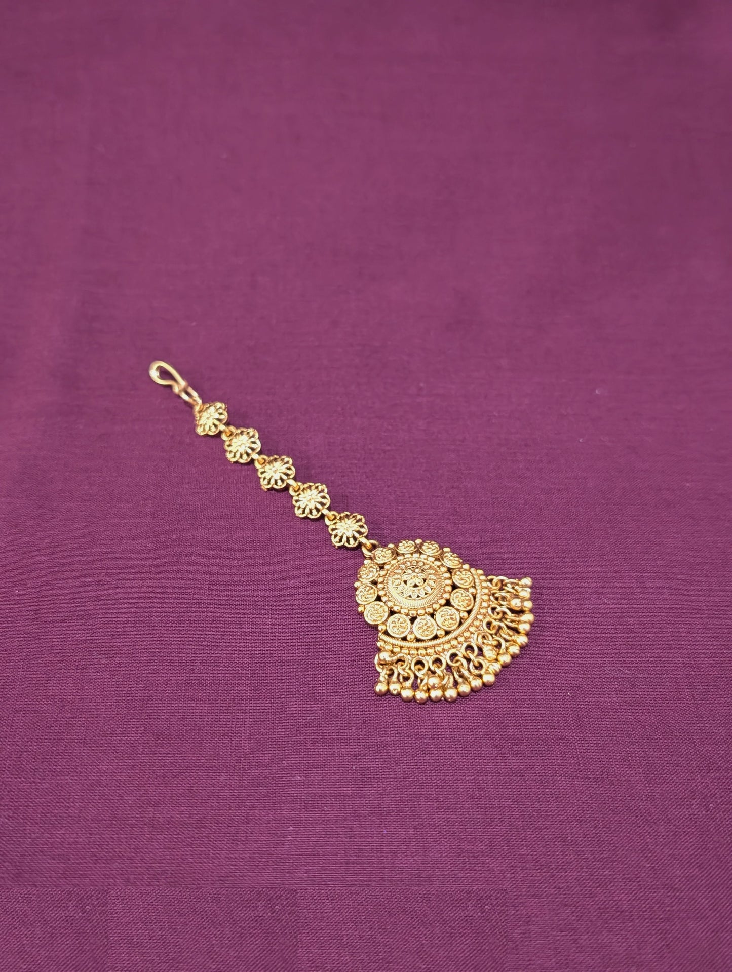 Flower design Antique Gold plated Maang Tikka