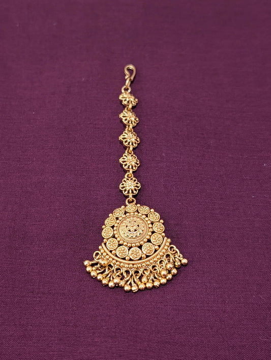 Flower design Antique Gold plated Maang Tikka
